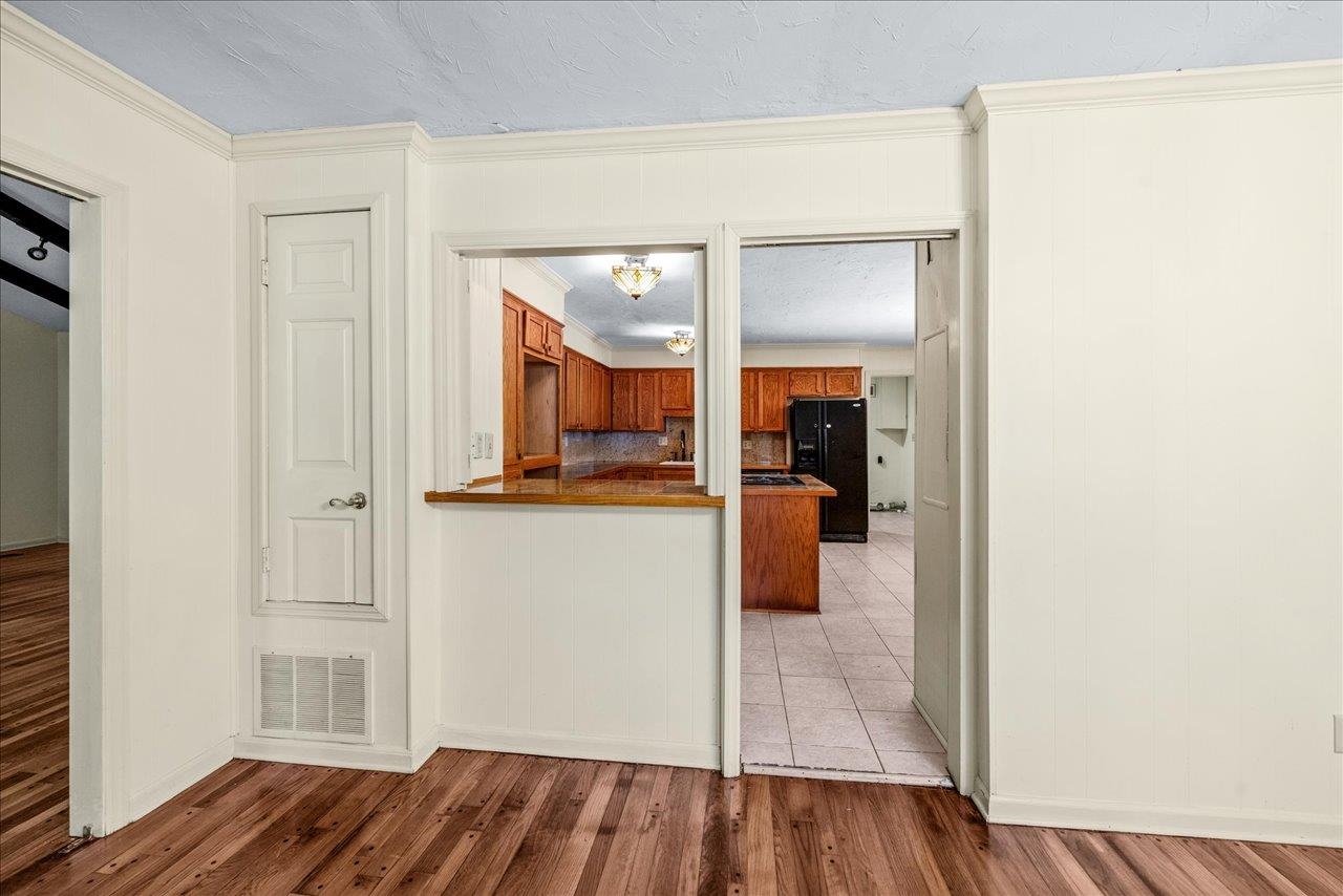7916 Skipper Lane