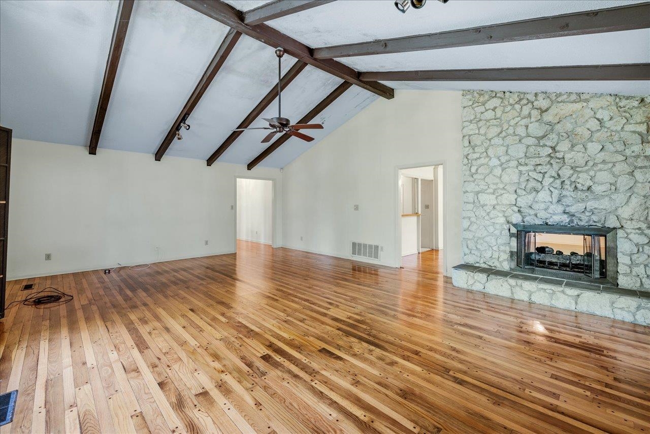 7916 Skipper Lane