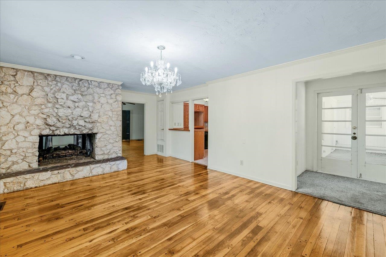 7916 Skipper Lane