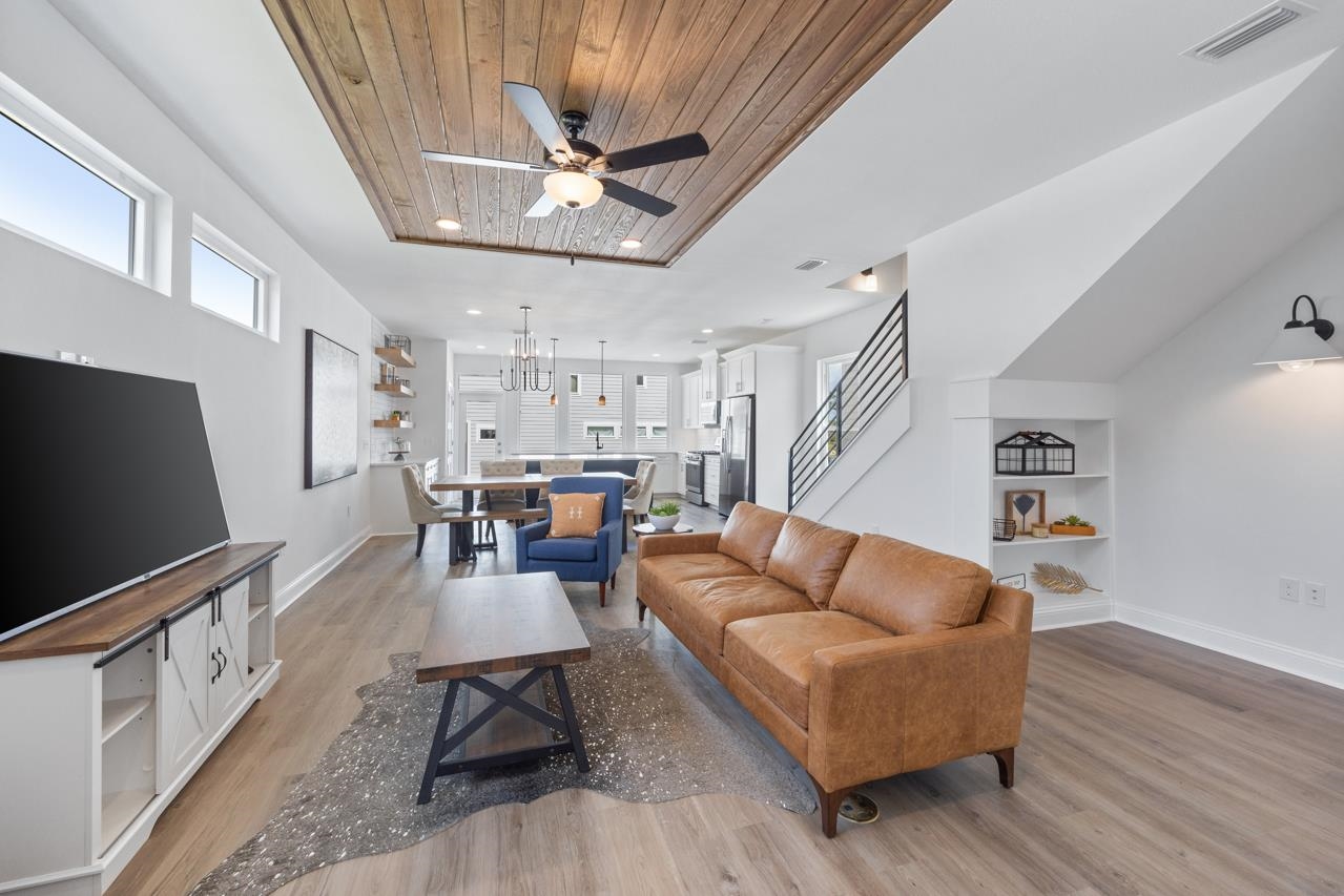 5685 Native Oak Drive