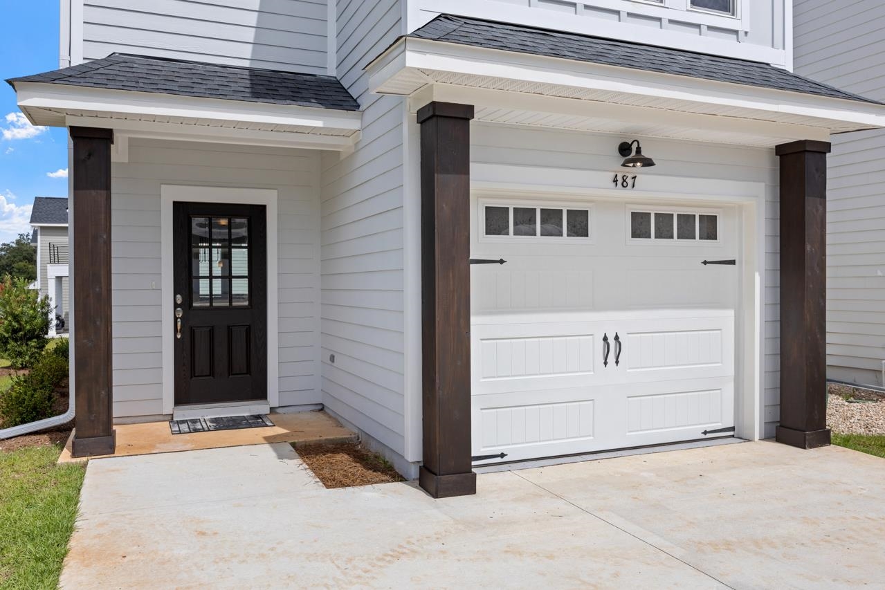 5685 Native Oak Drive