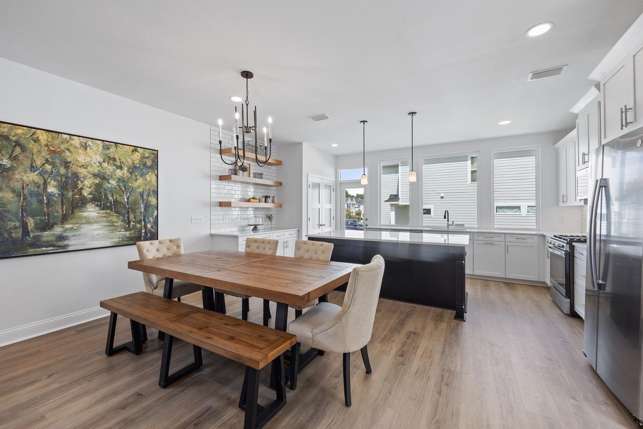 5685 Native Oak Drive