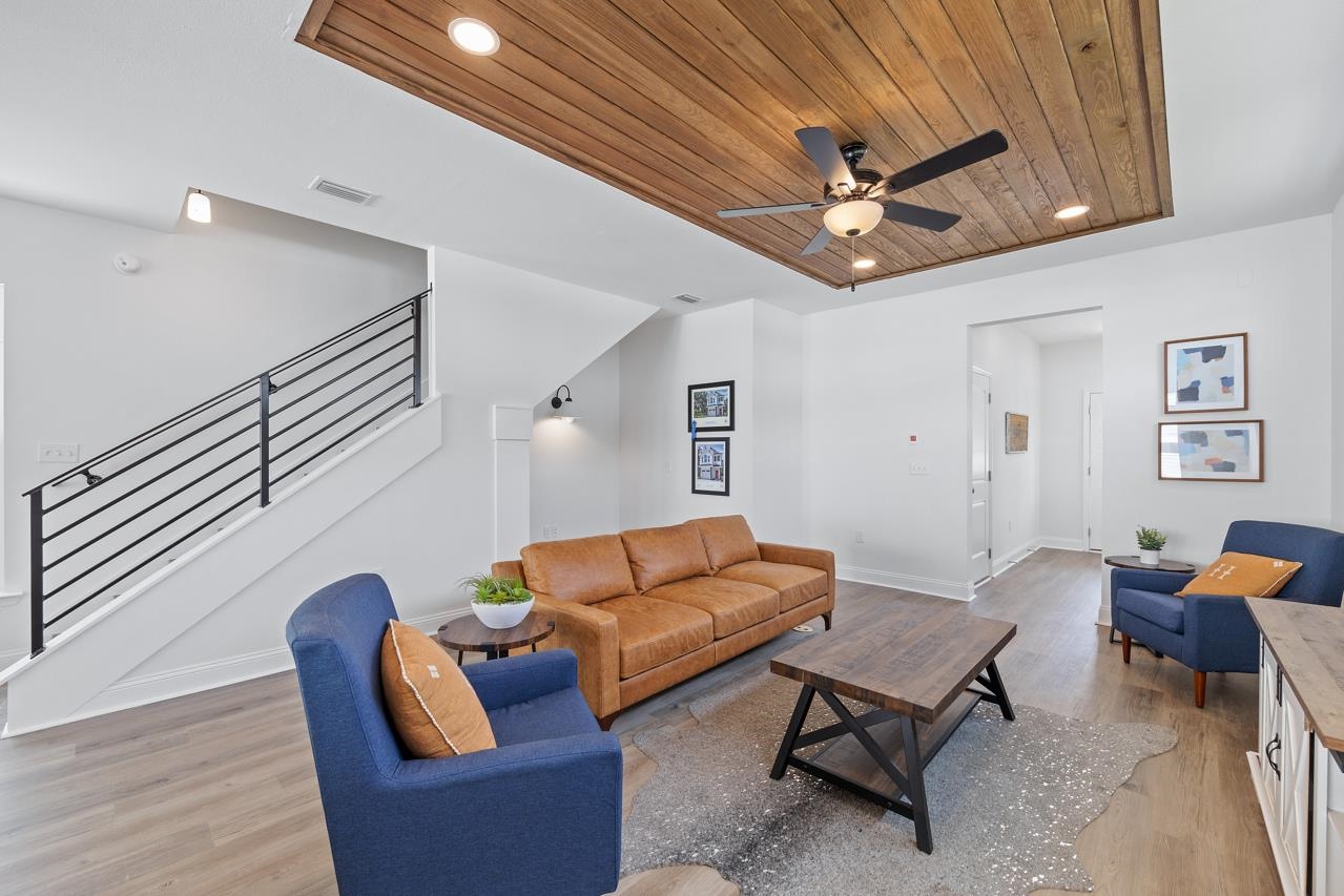 5685 Native Oak Drive