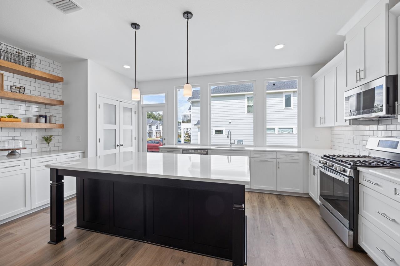 5685 Native Oak Drive