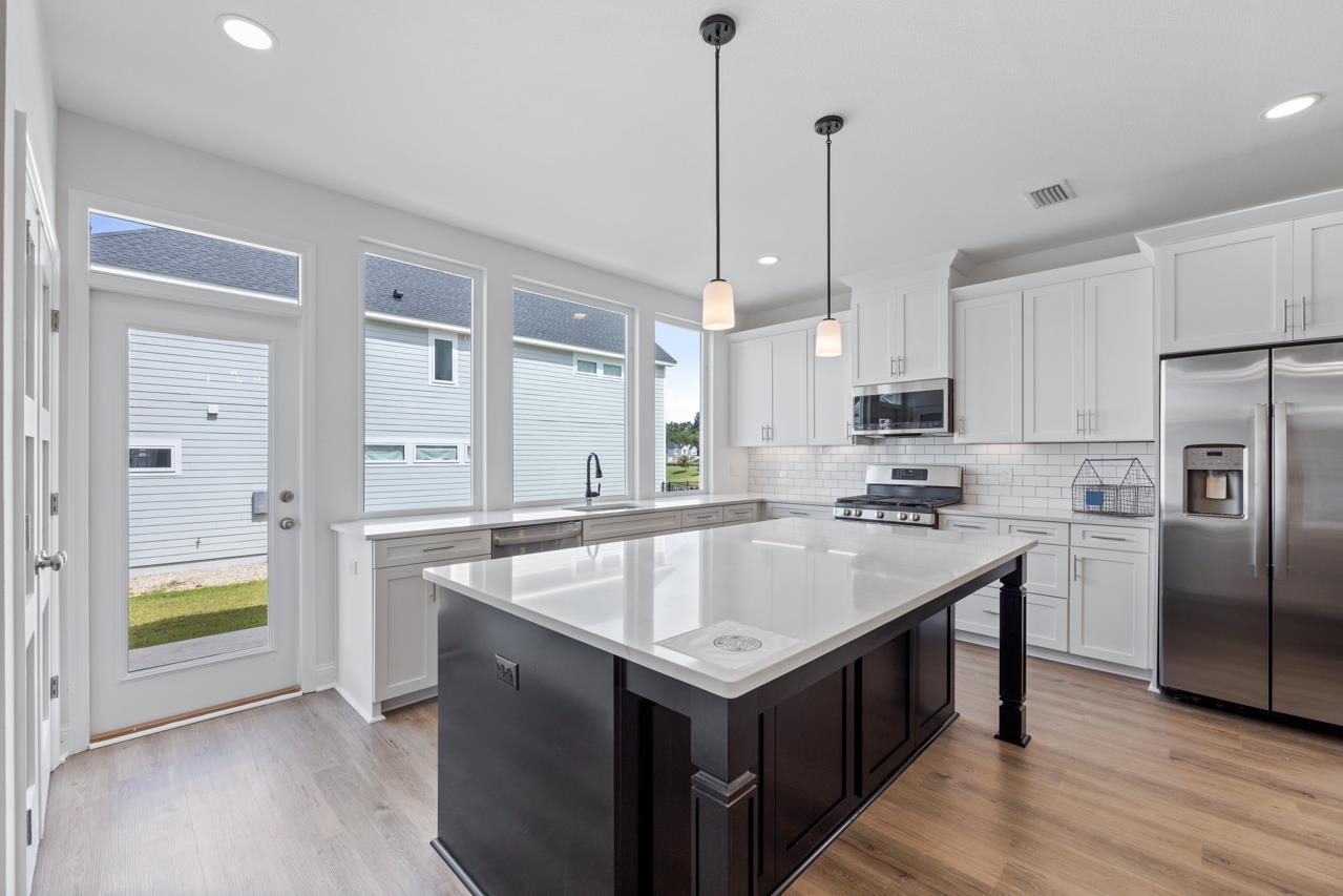 5685 Native Oak Drive