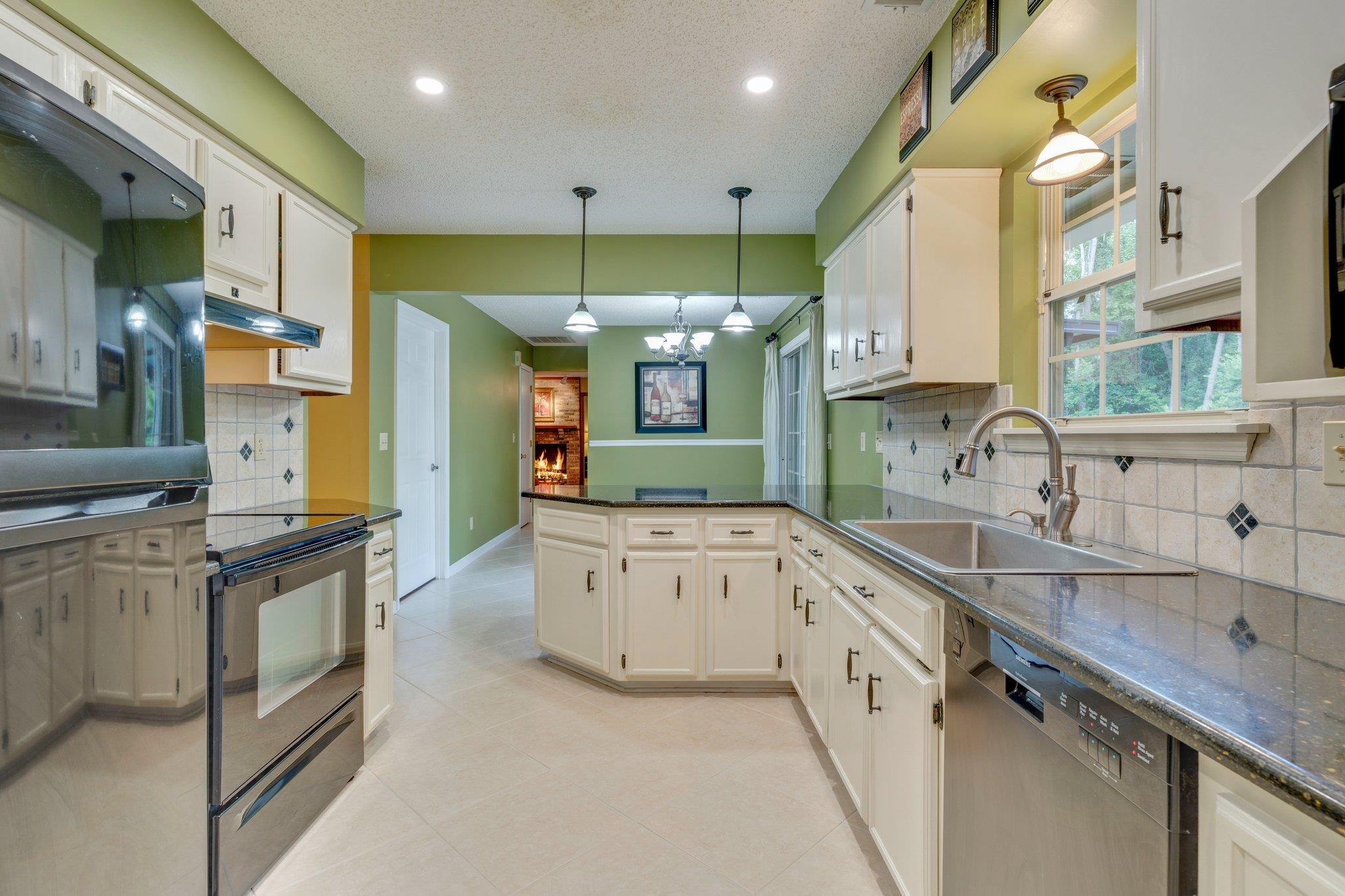 2040 Cynthia Drive
