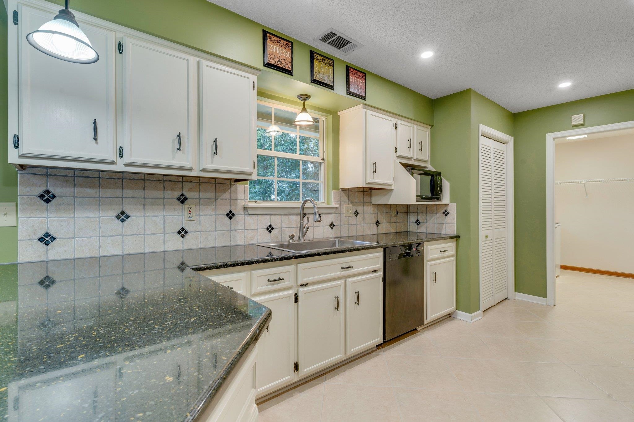 2040 Cynthia Drive