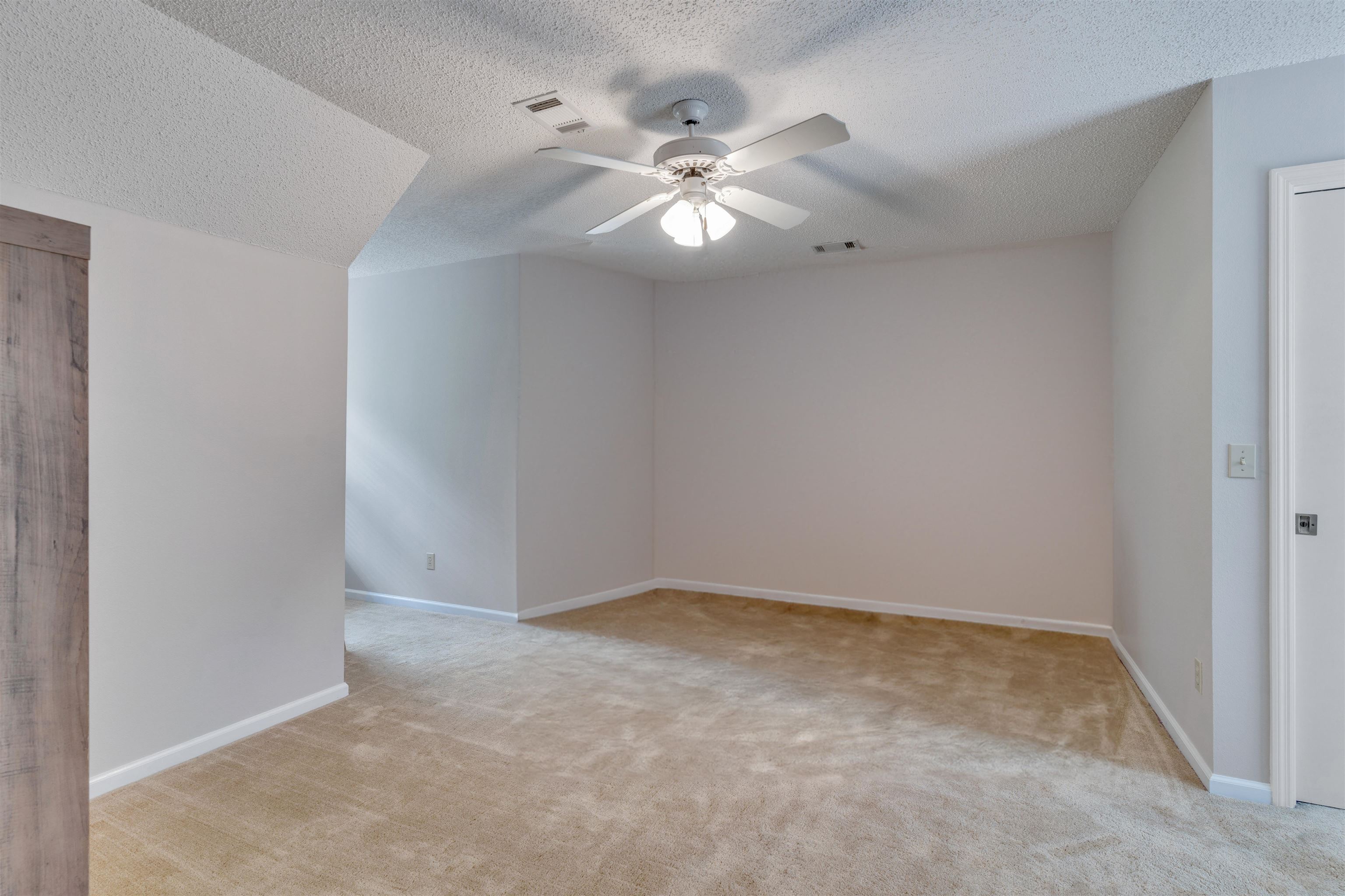 2040 Cynthia Drive