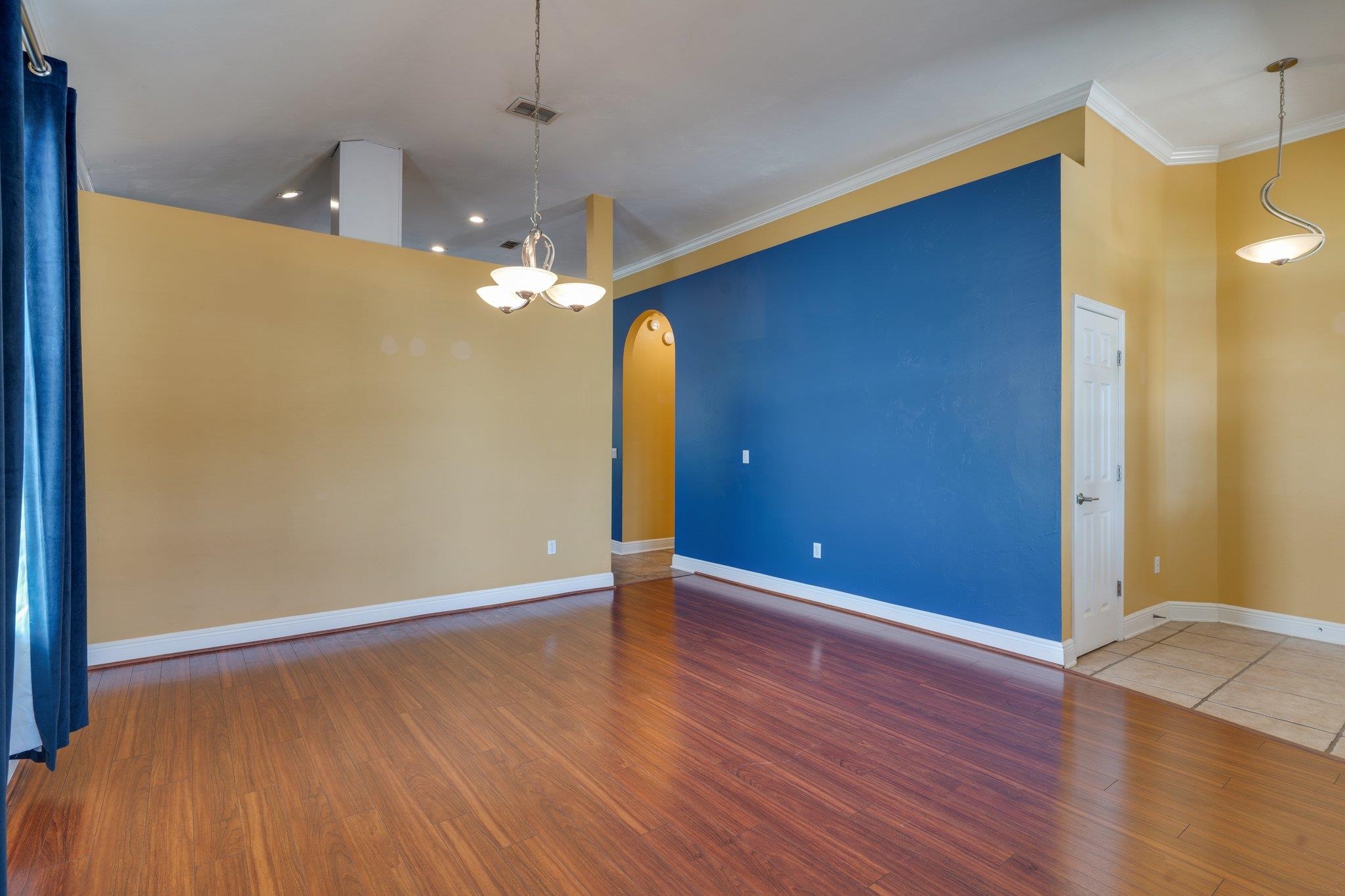 2807 Aqua Ridge Court