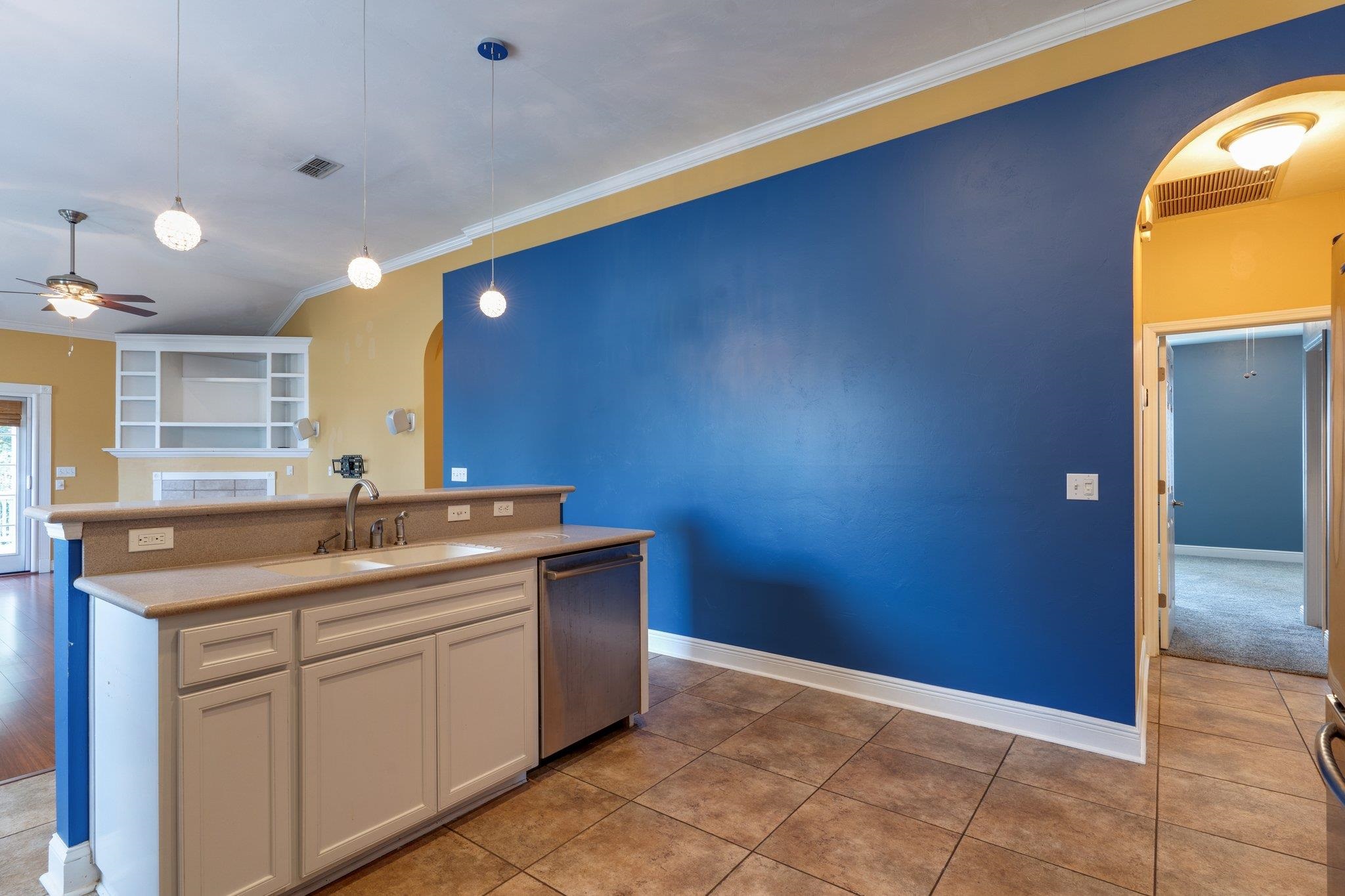 2807 Aqua Ridge Court