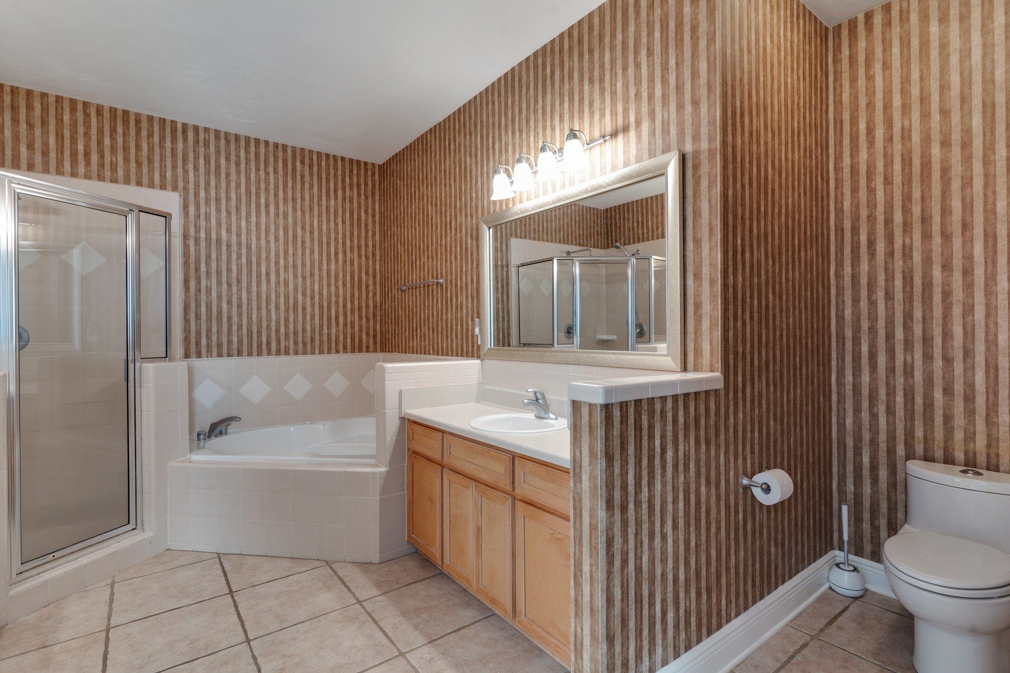 2807 Aqua Ridge Court