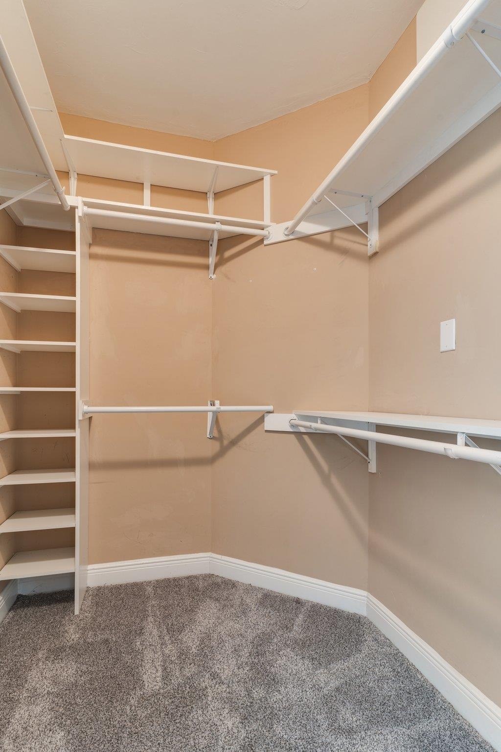 2807 Aqua Ridge Court