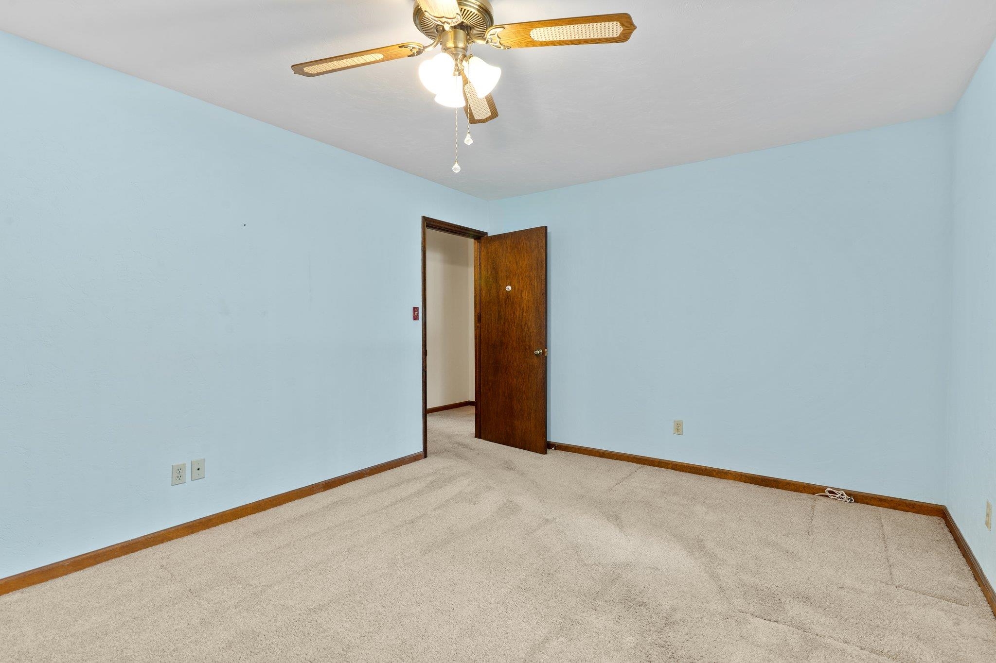 1612 Woodgate Way