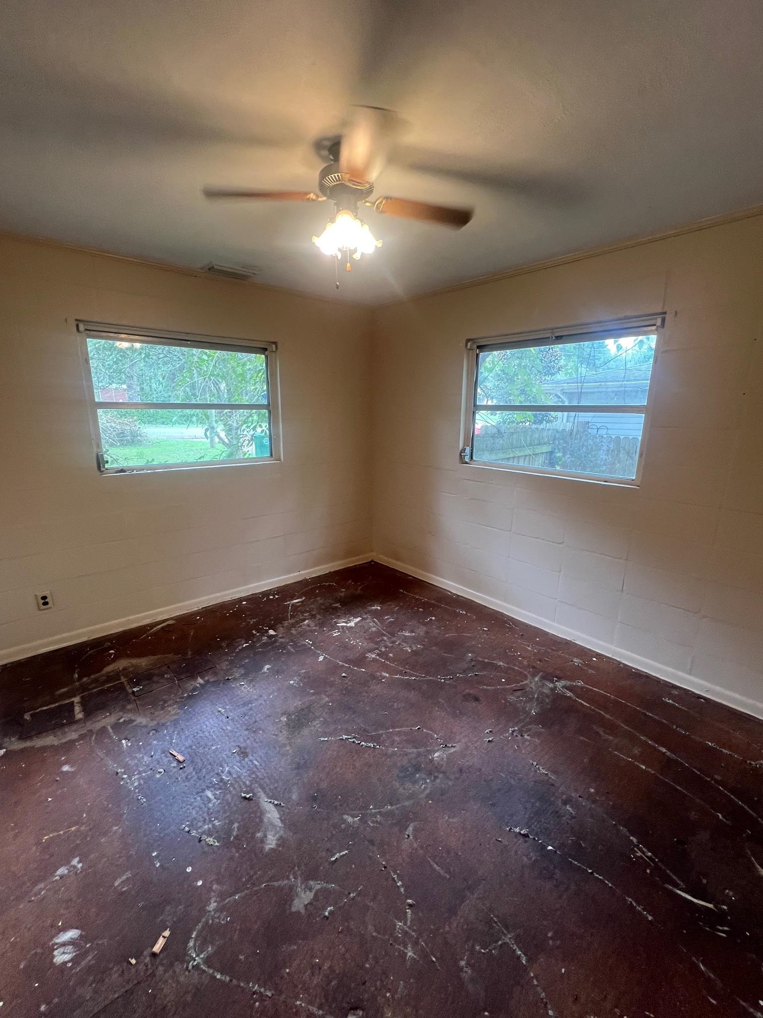 2121 Harriet Drive