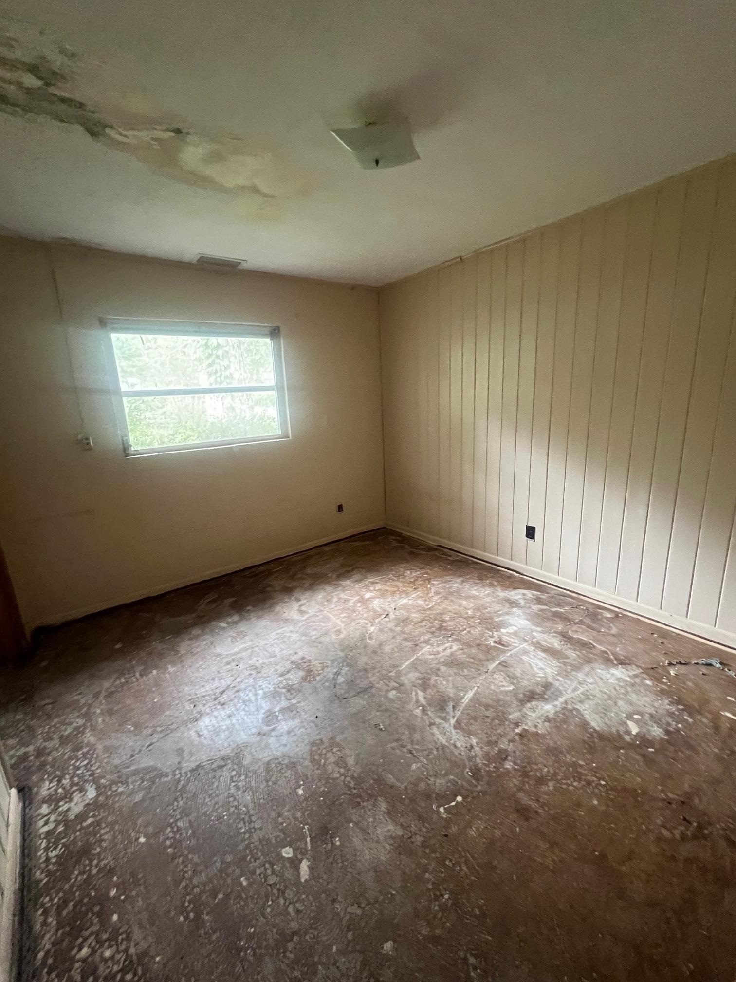 2121 Harriet Drive