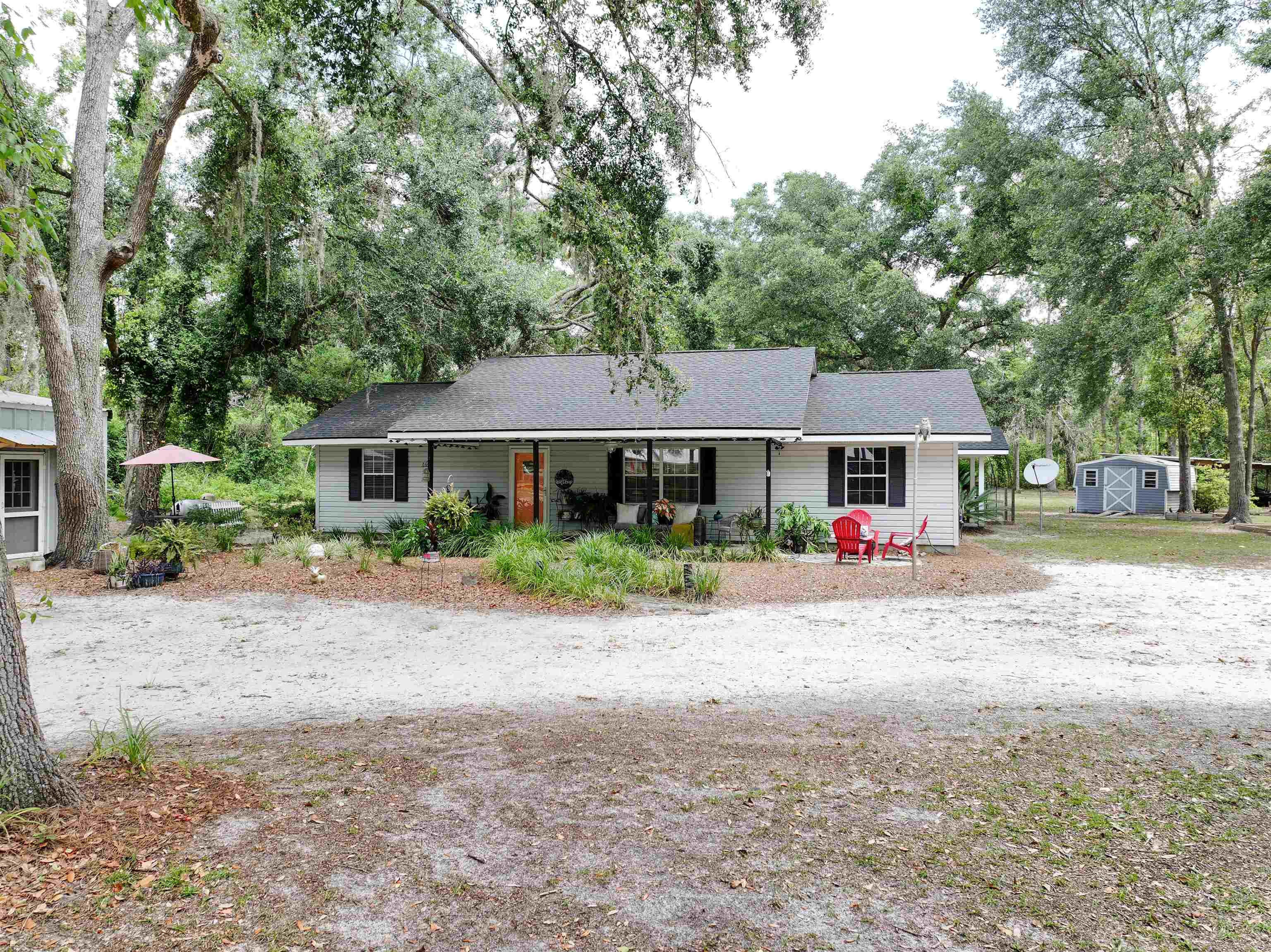 304 SW Georgiana Trail