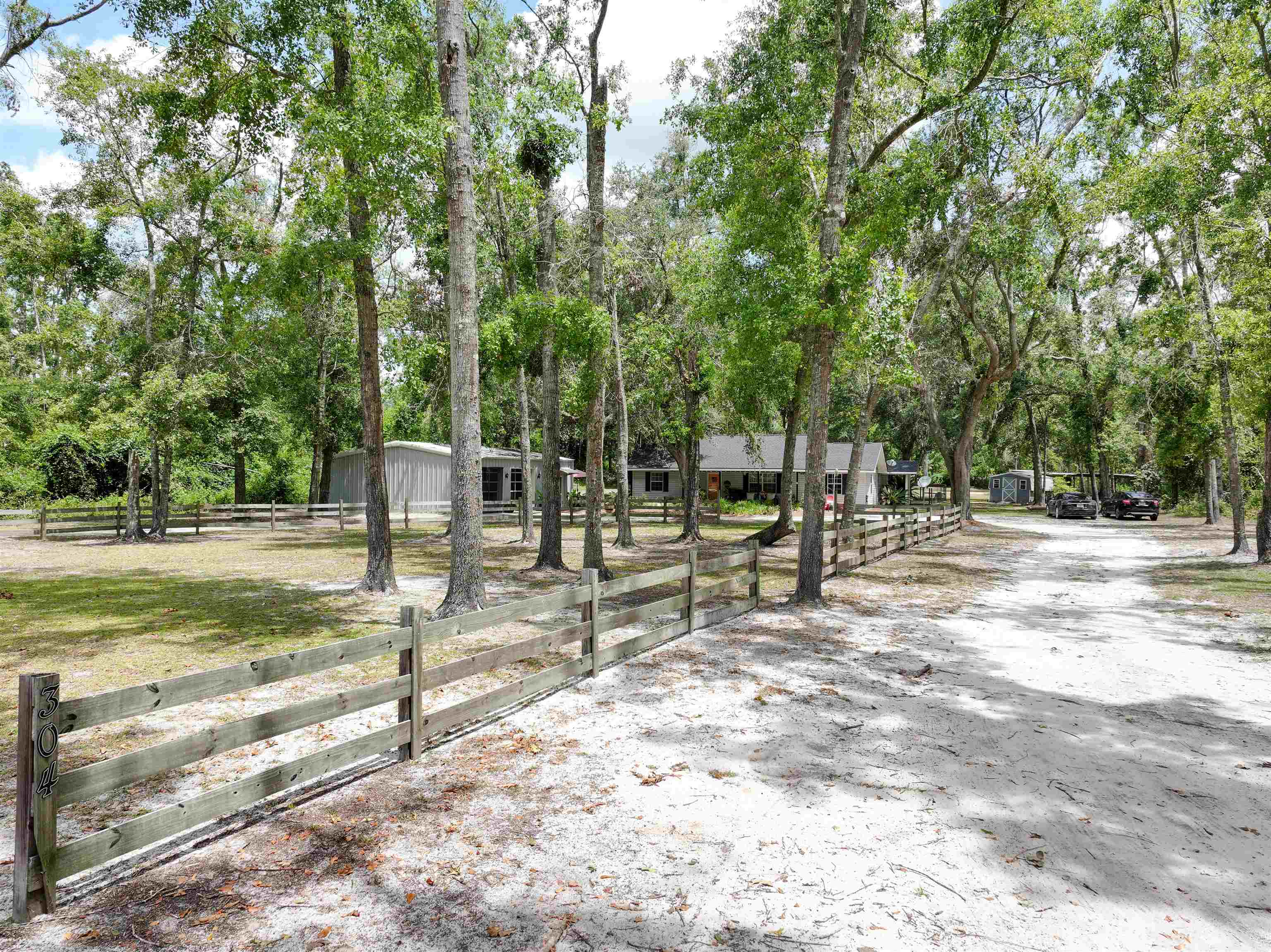 304 SW Georgiana Trail