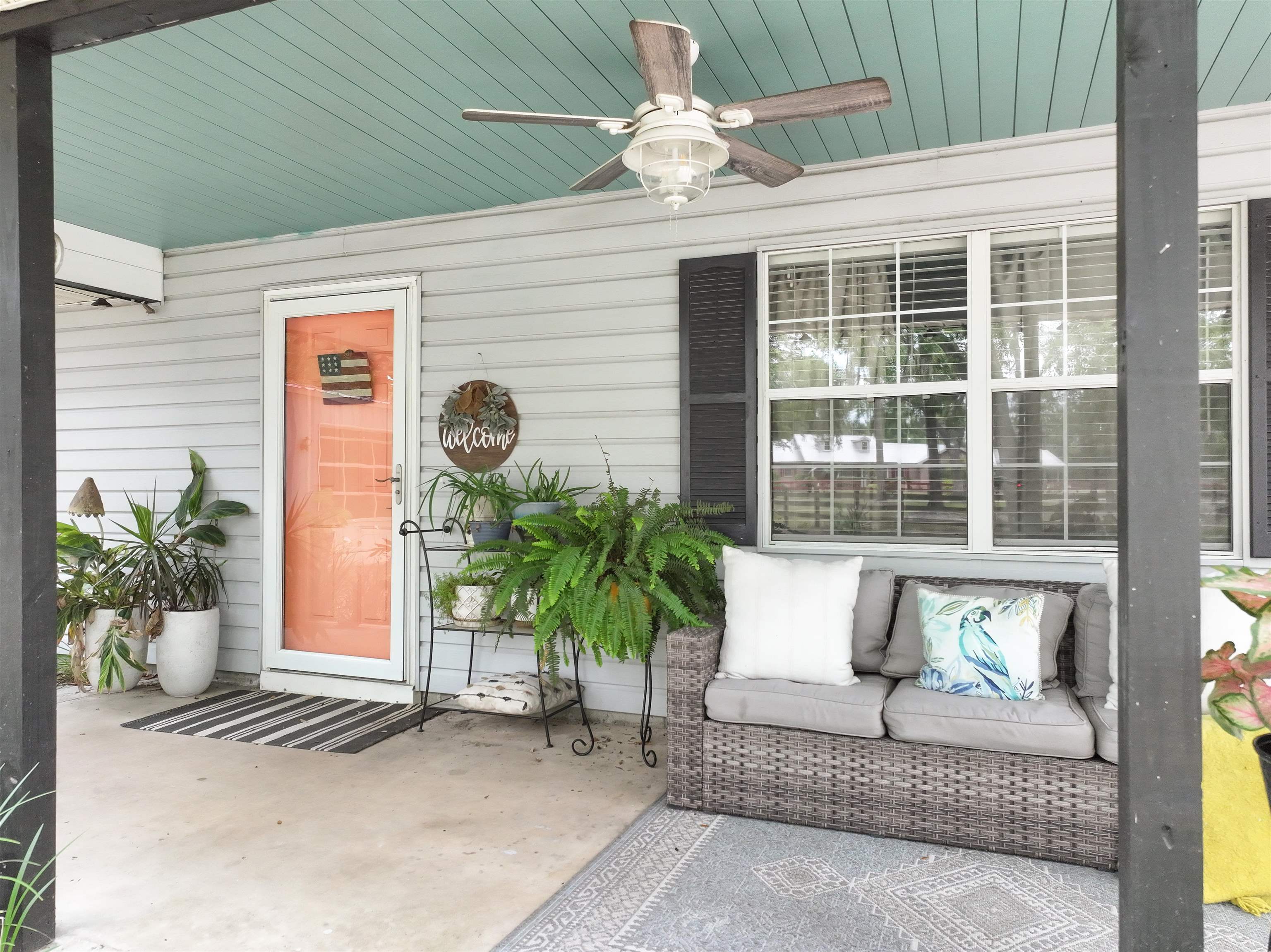 304 SW Georgiana Trail