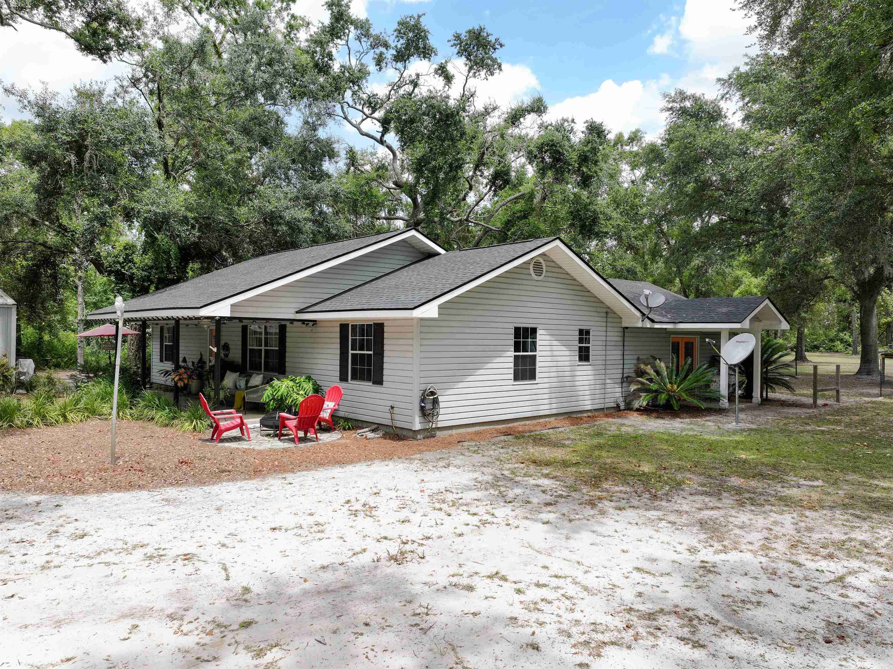 304 SW Georgiana Trail