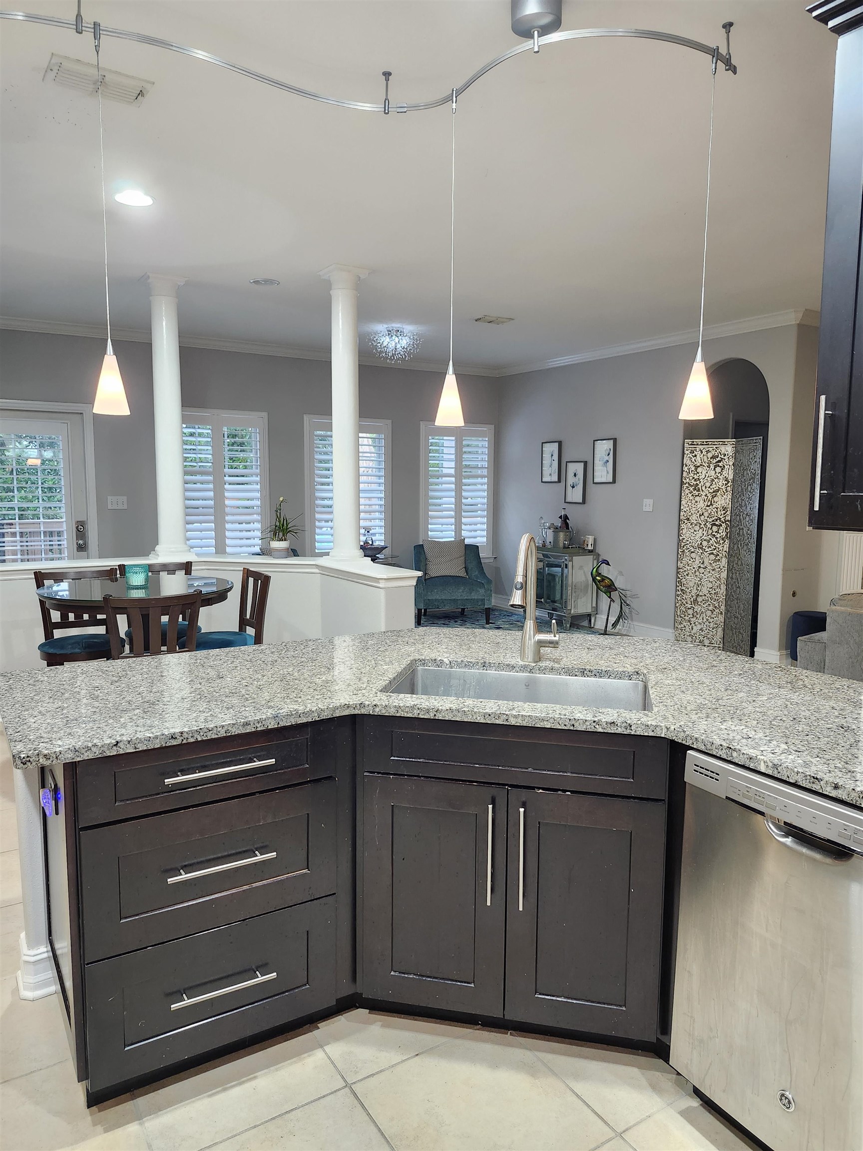 3436 Gardenview Way