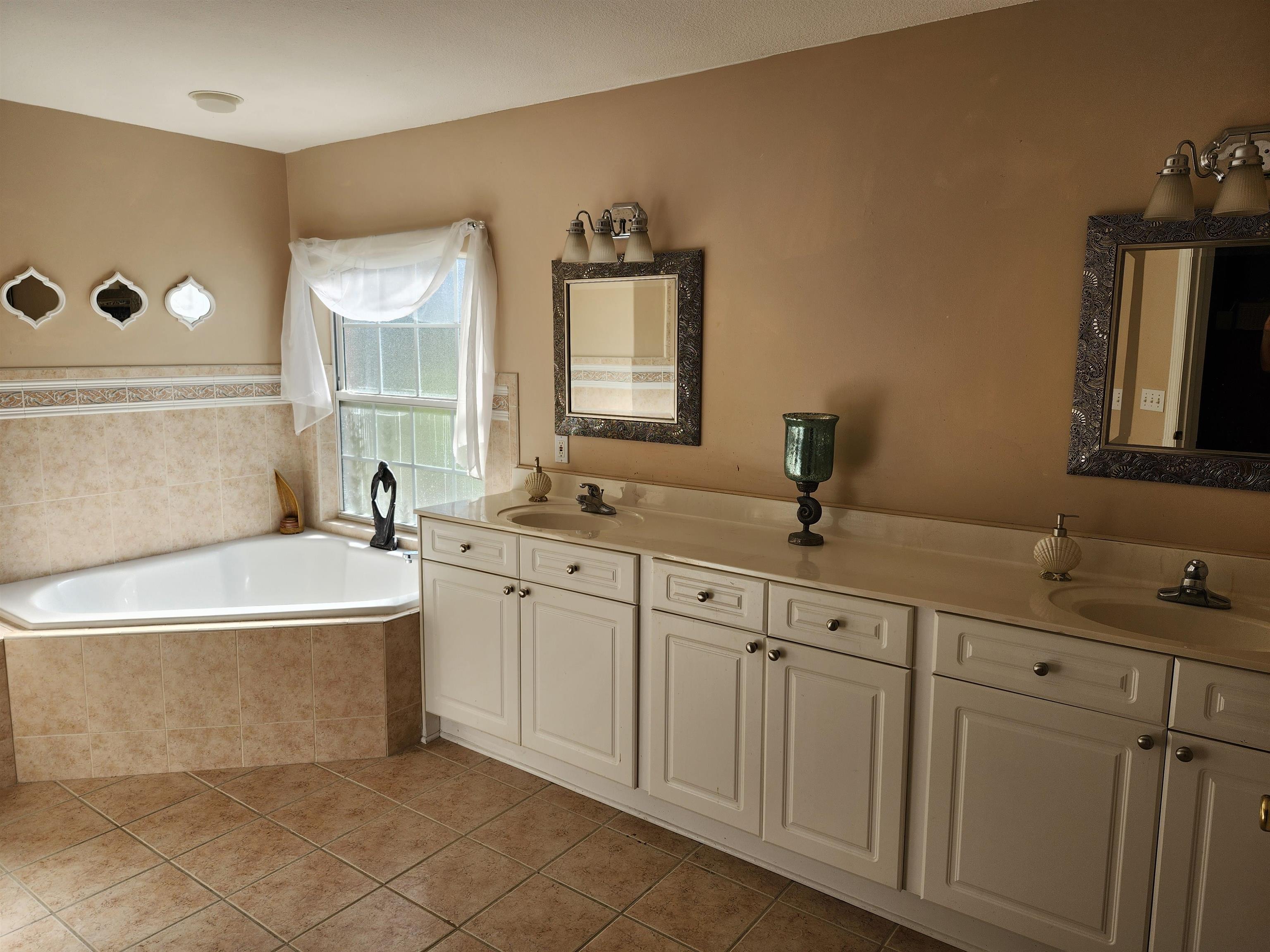 3436 Gardenview Way