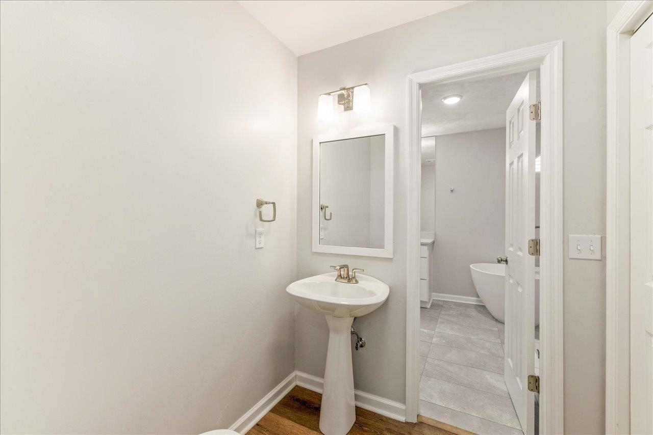 4004 Dutchess Court