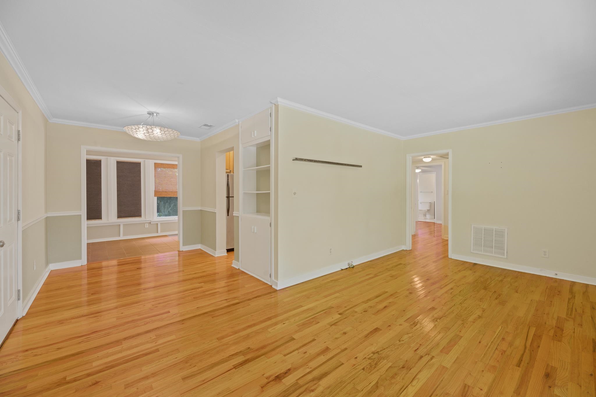 923 Carraway Street