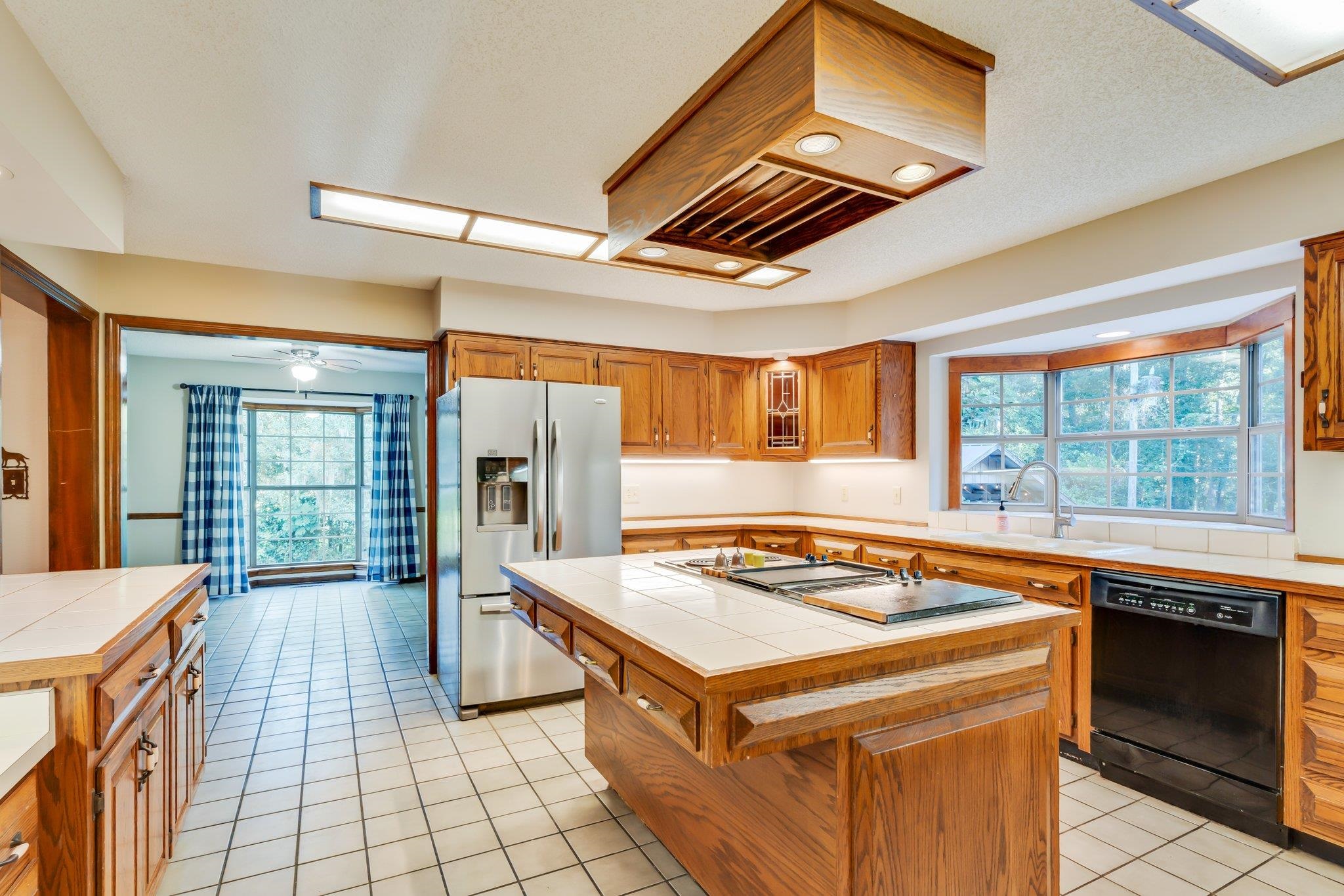6284 Thomasville Road