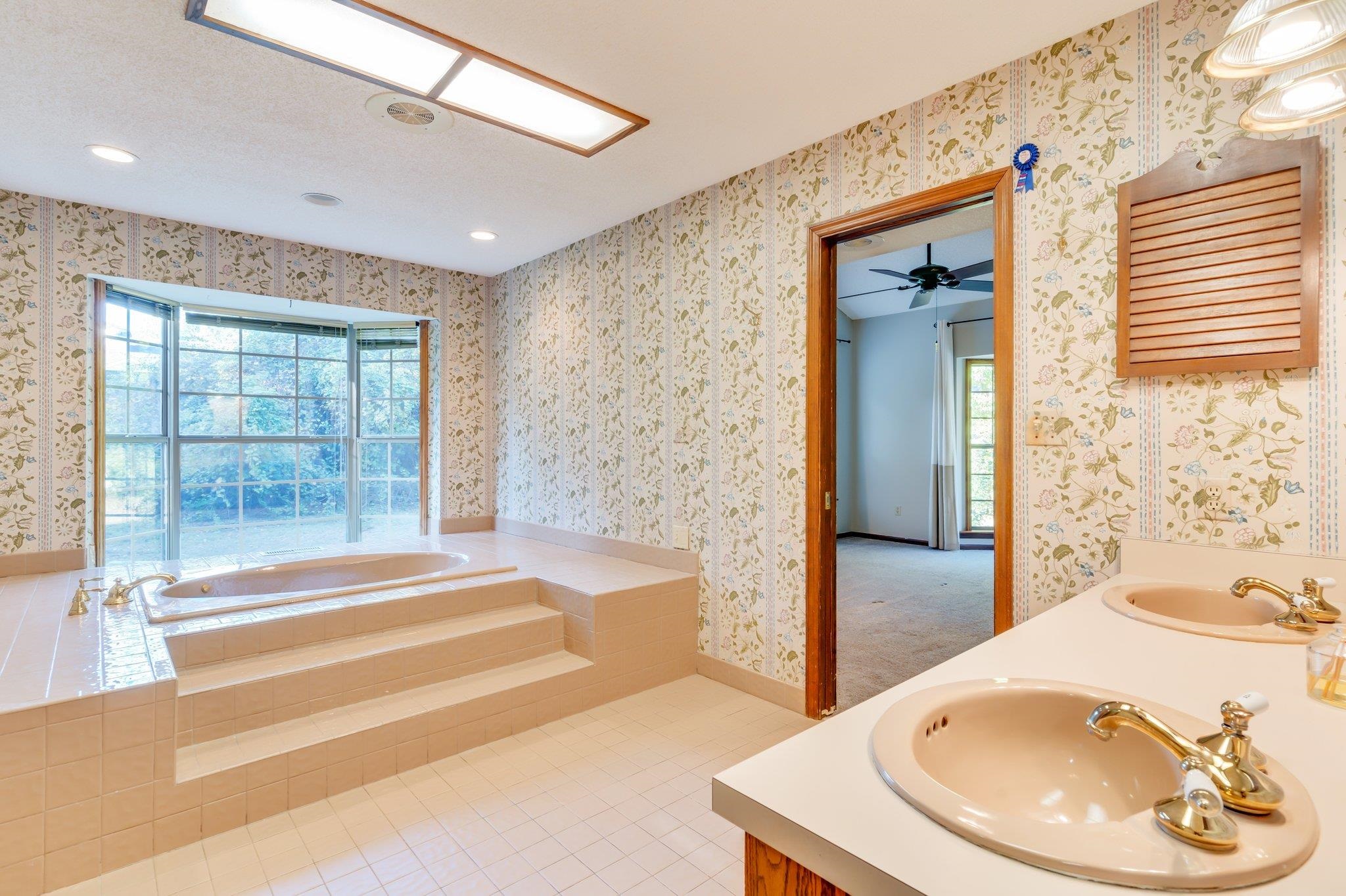 6284 Thomasville Road