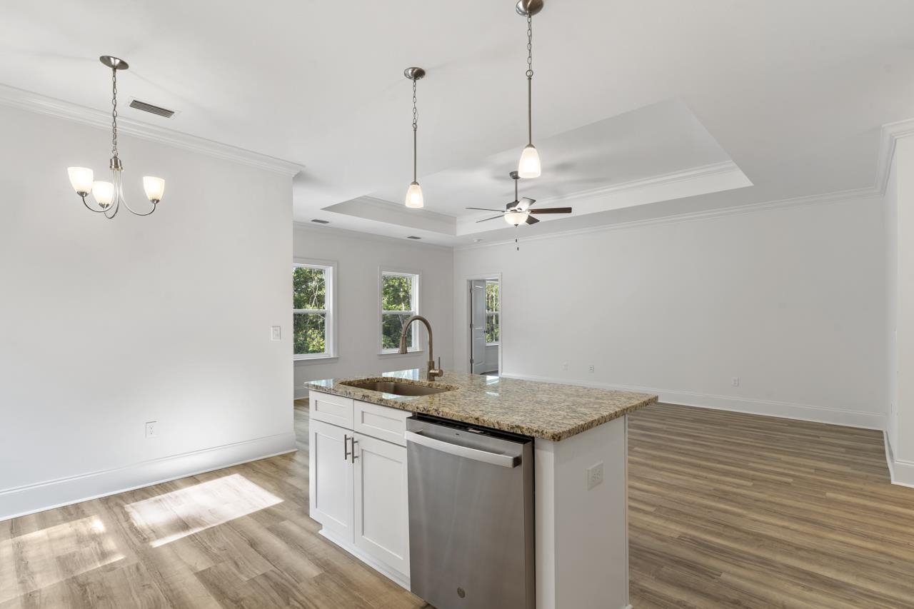 81 Coopers Pond Road