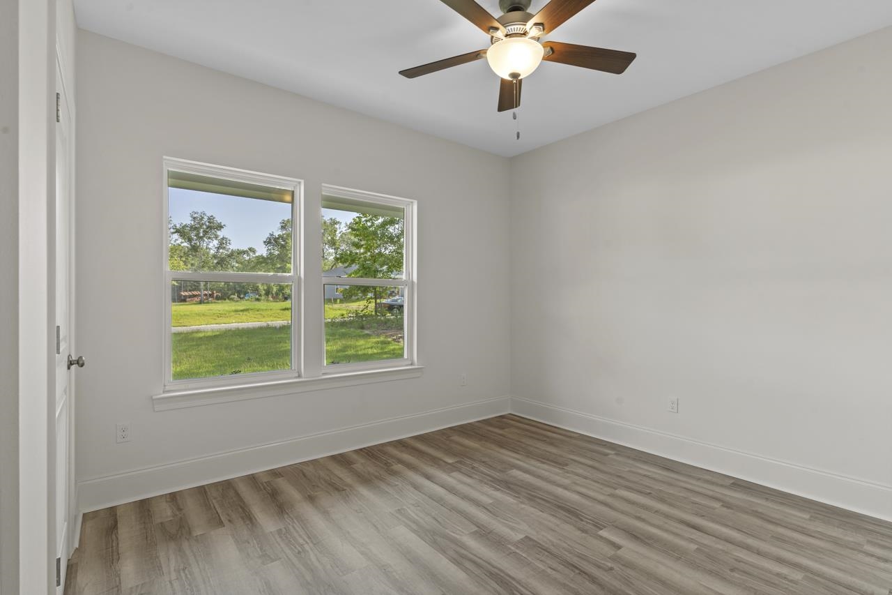 81 Coopers Pond Road