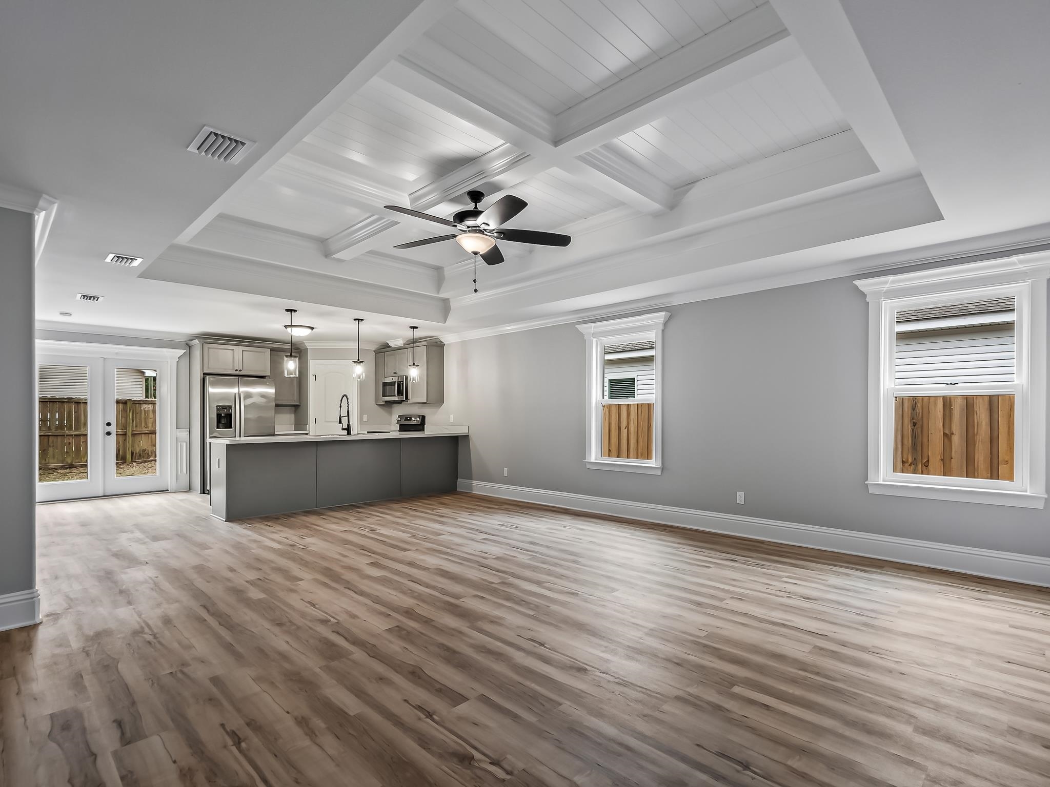 24 Comanche Trail