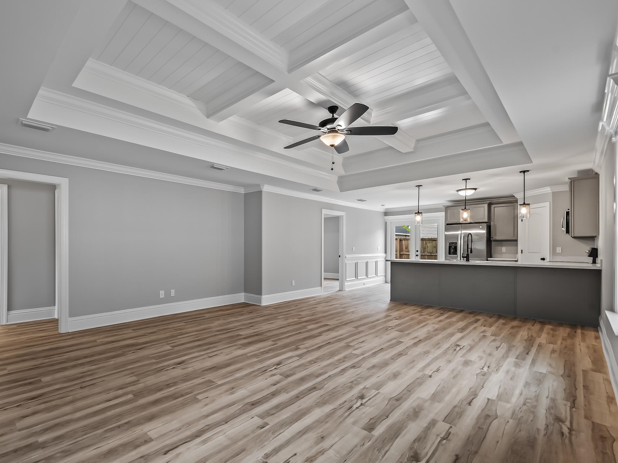 24 Comanche Trail