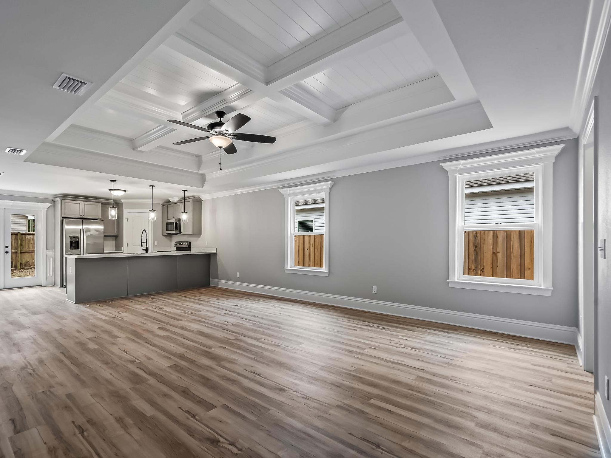 24 Comanche Trail