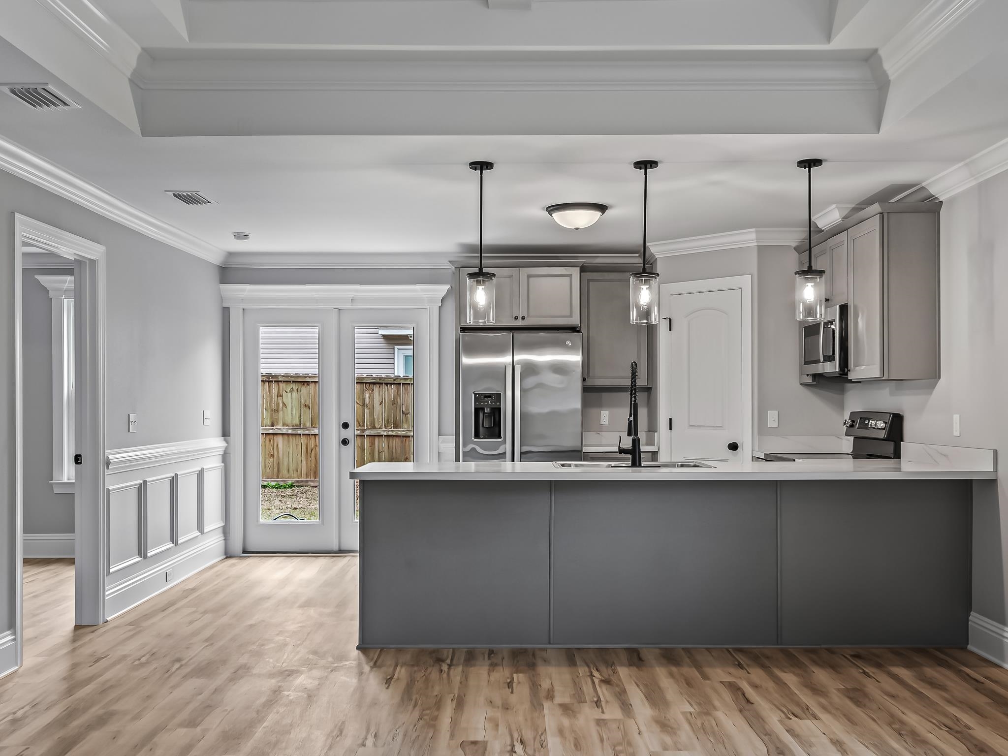 24 Comanche Trail