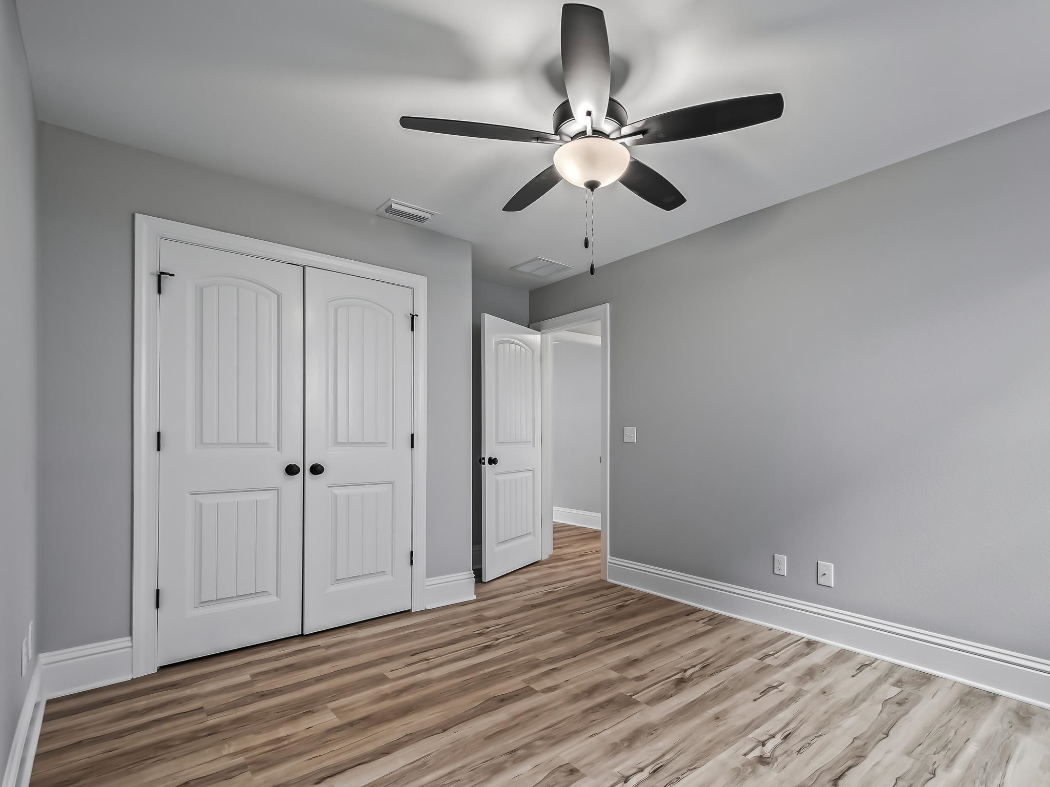 24 Comanche Trail