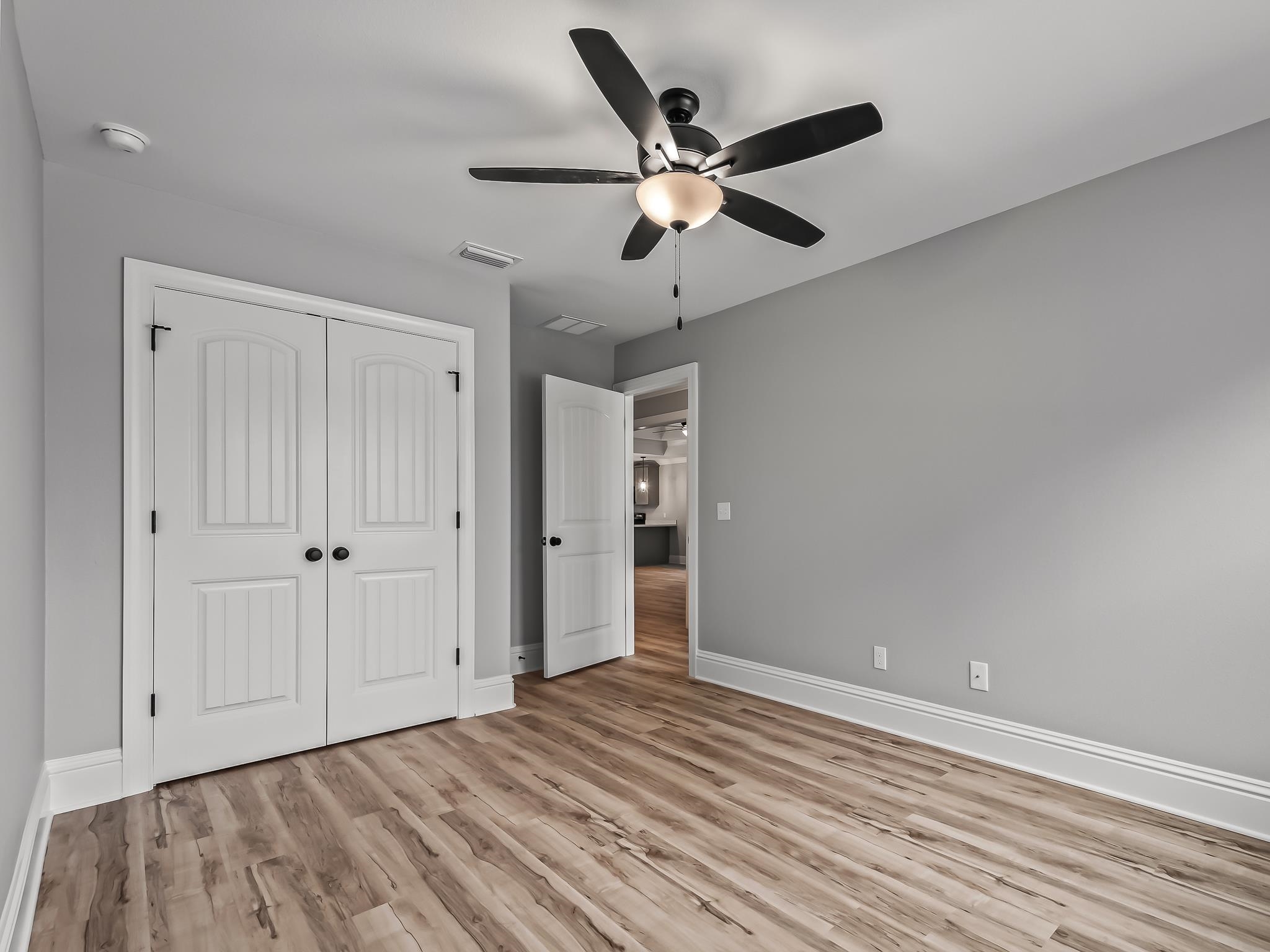 24 Comanche Trail