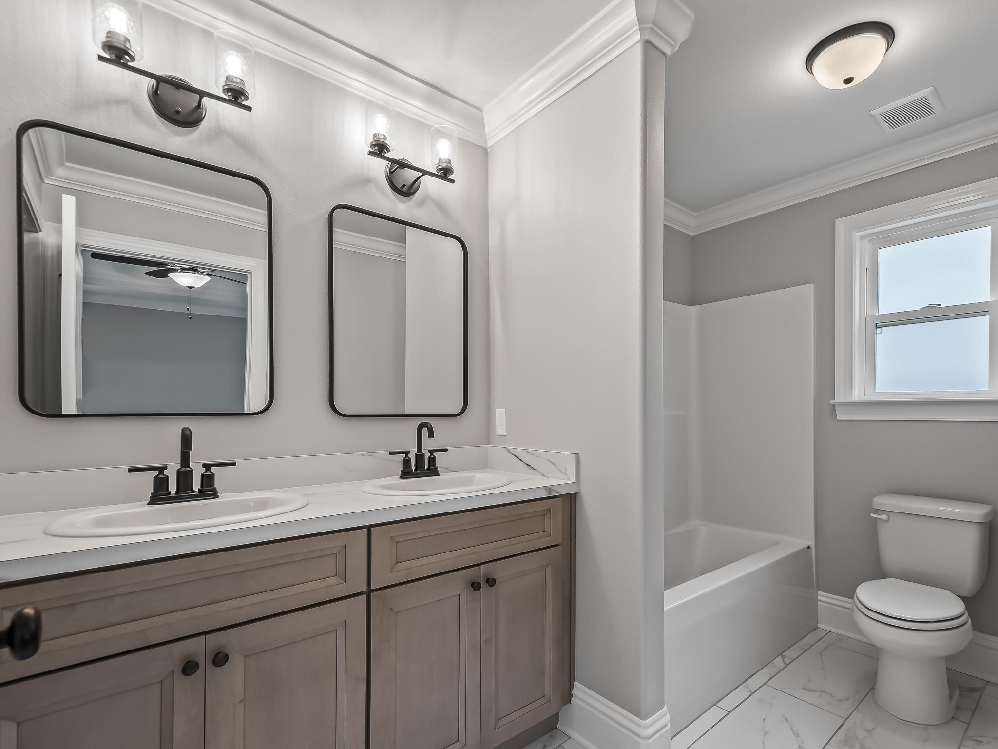 24 Comanche Trail