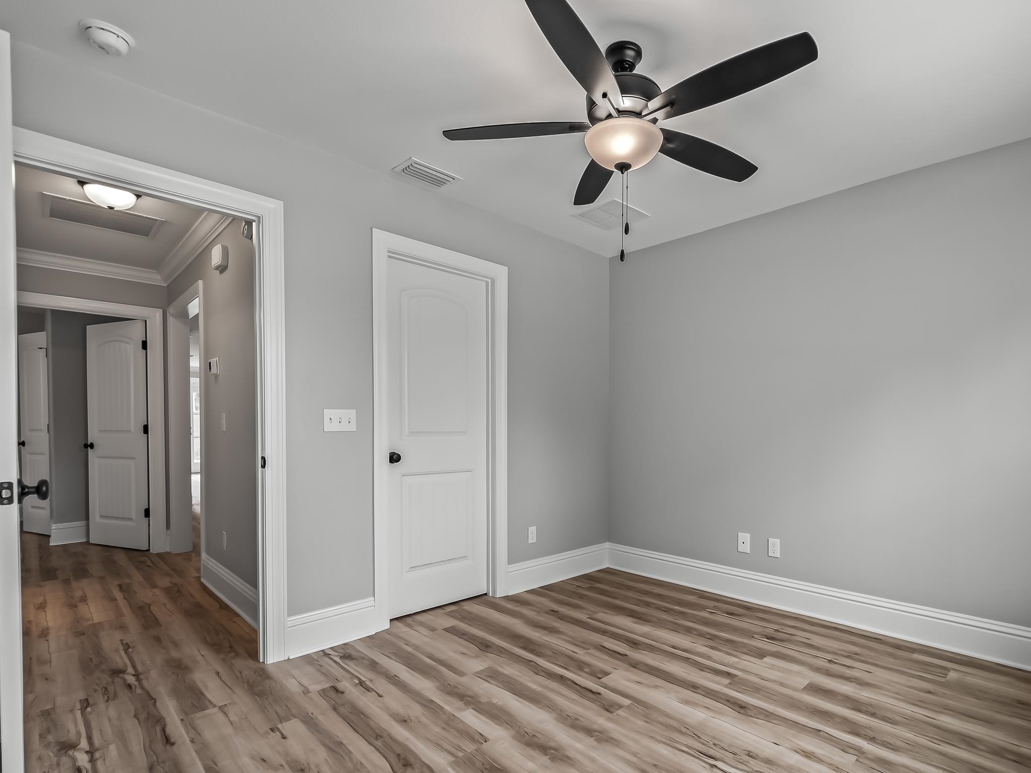 24 Comanche Trail