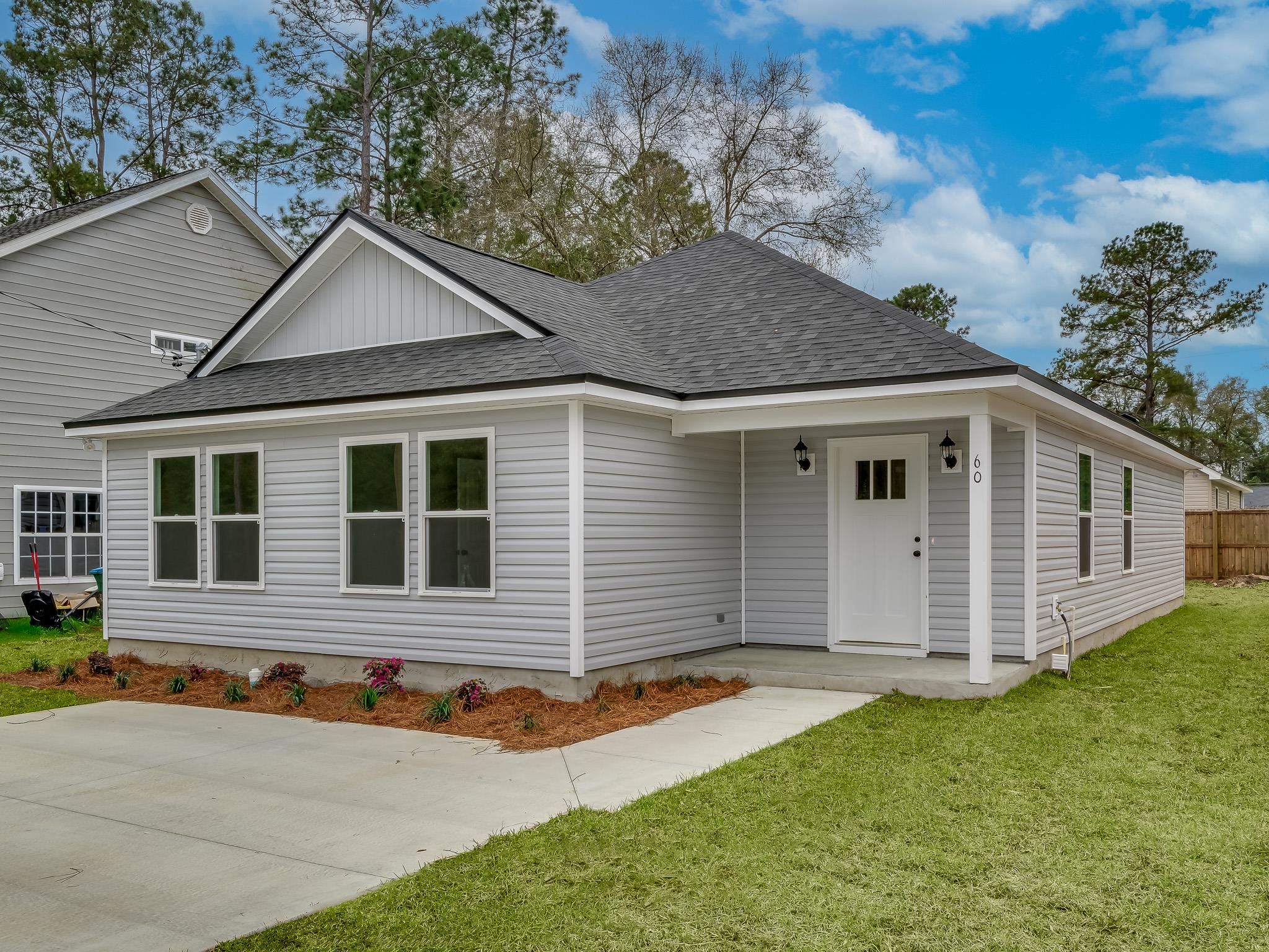 24 Comanche Trail