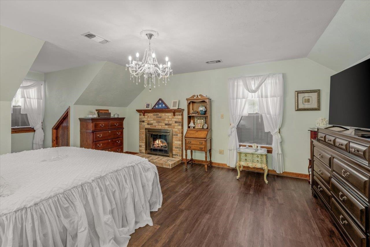 2504 Napoleon Bonaparte Drive