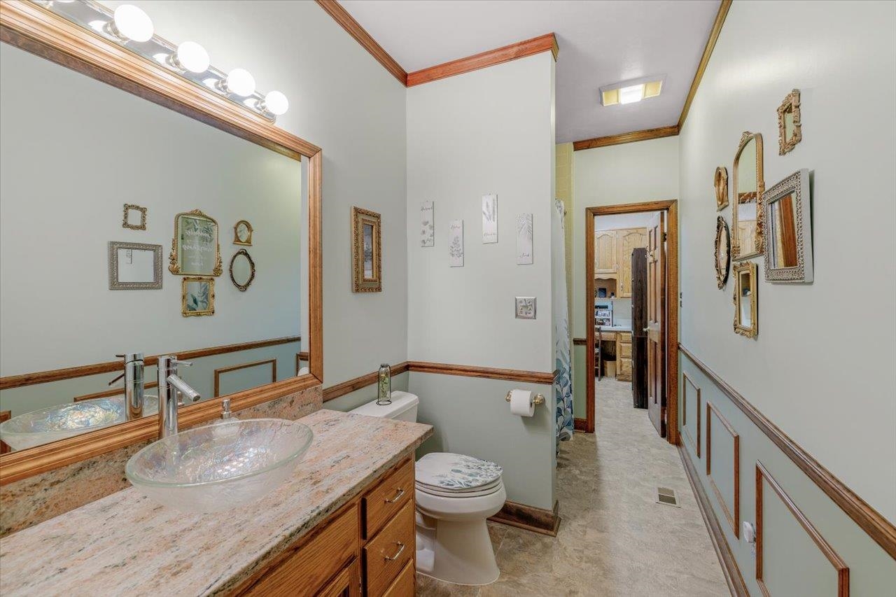 2504 Napoleon Bonaparte Drive