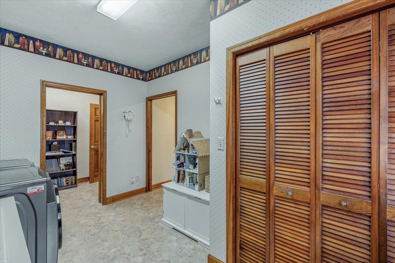 2504 Napoleon Bonaparte Drive