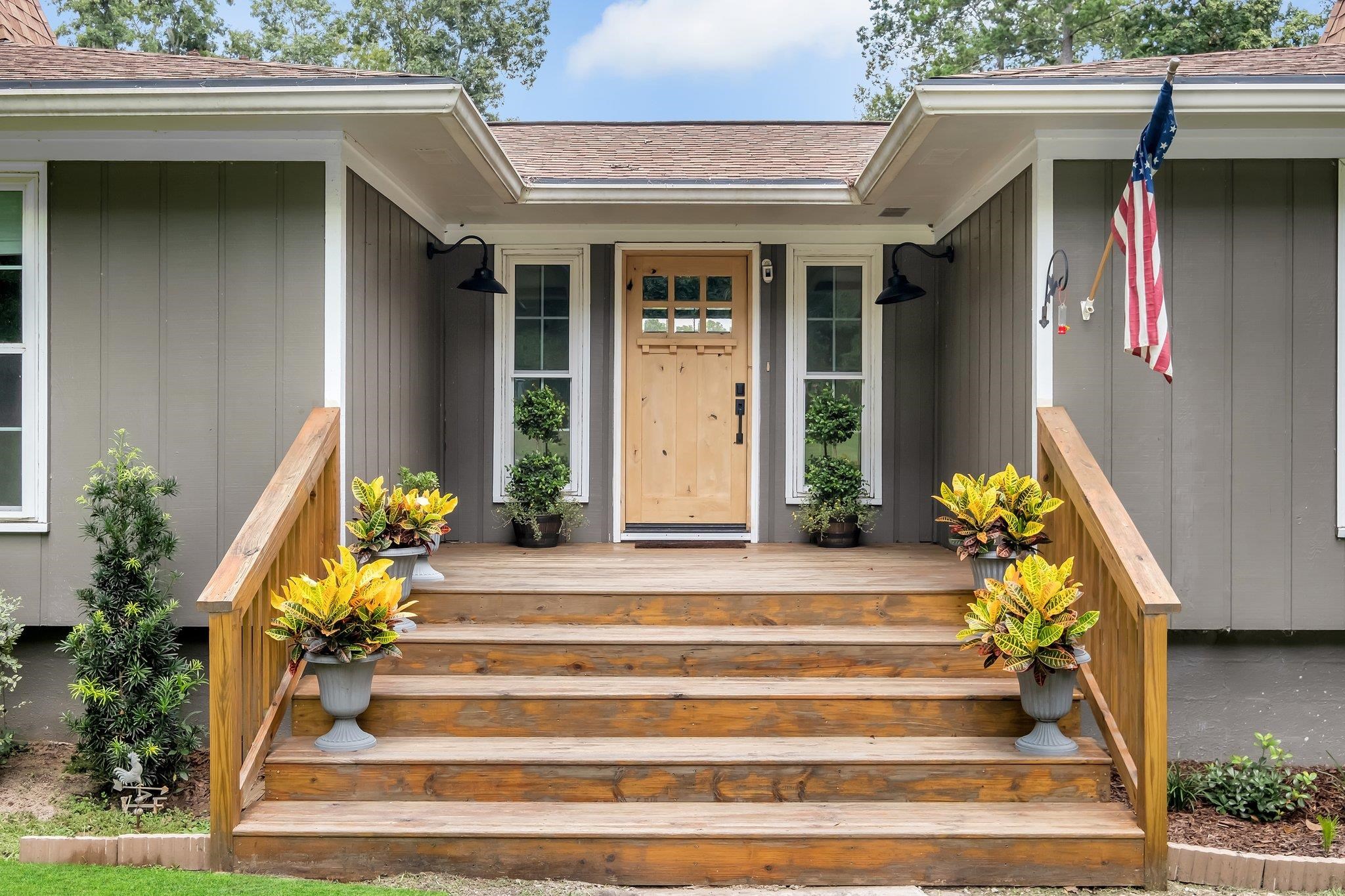 1365 Tallavana Trail