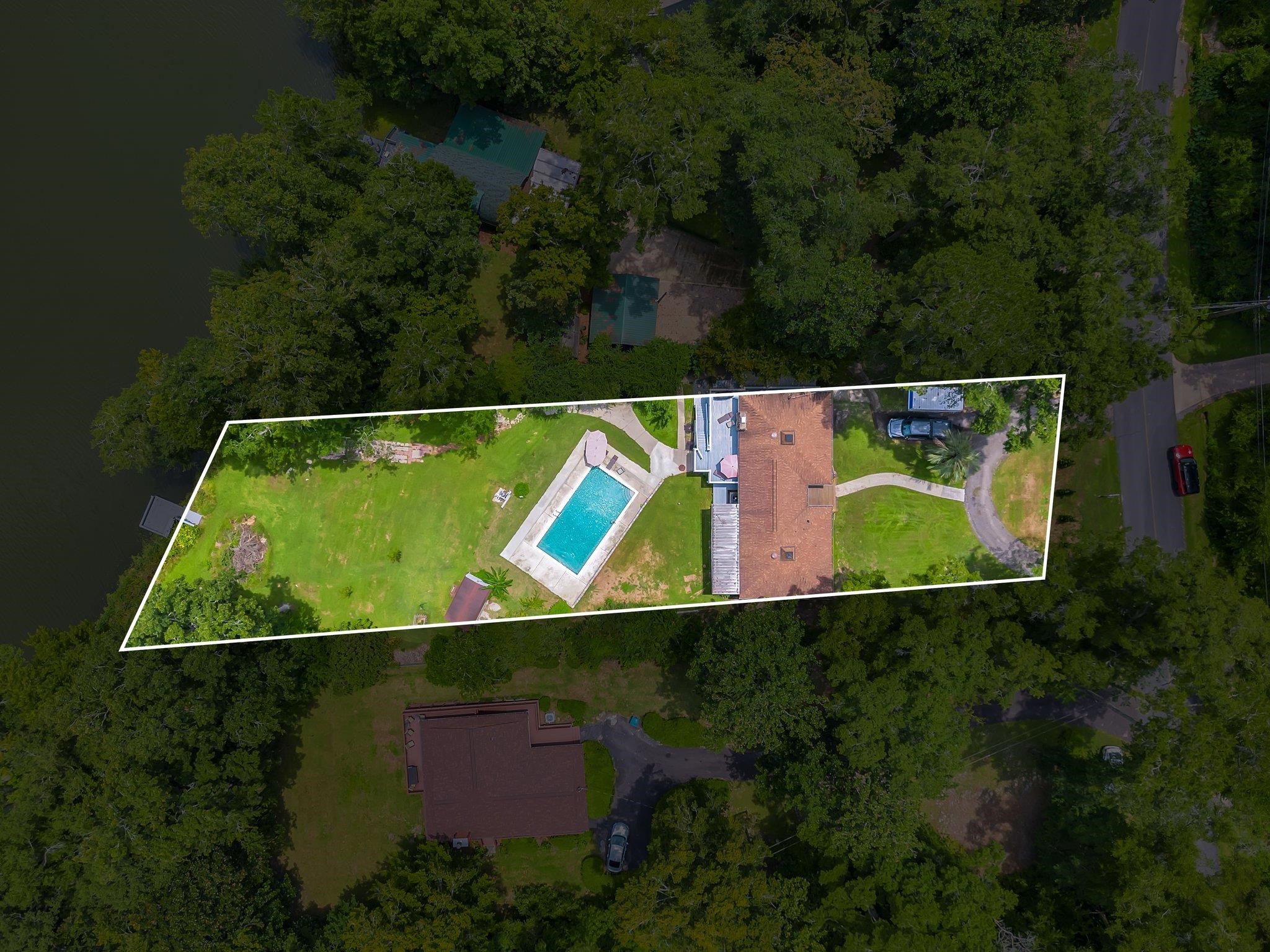 1365 Tallavana Trail