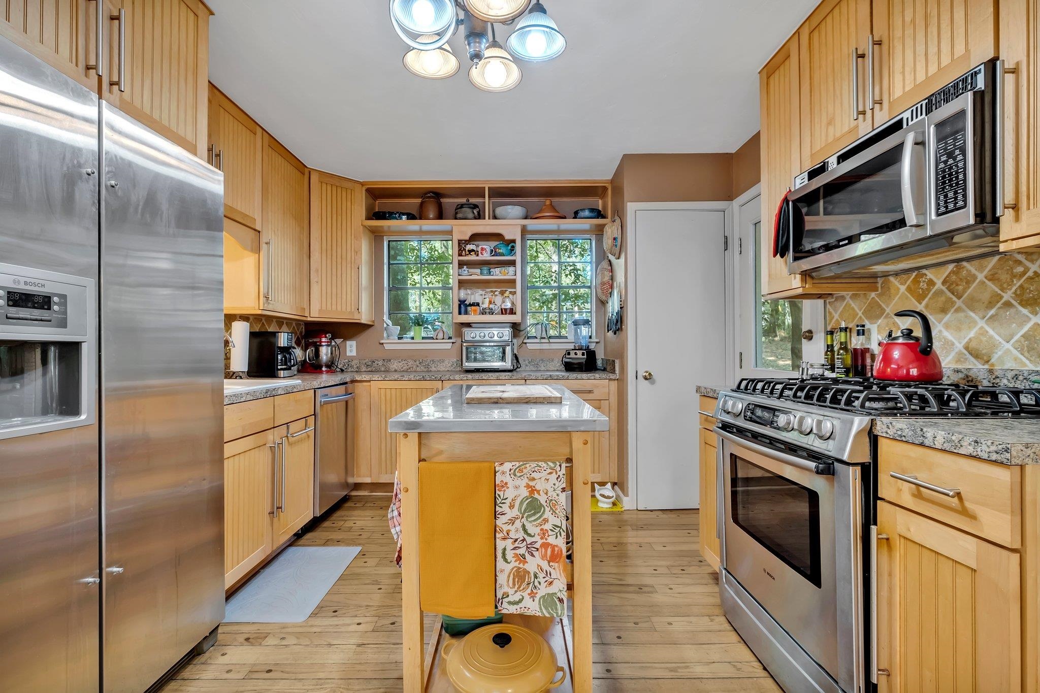 3002 Avon Circle