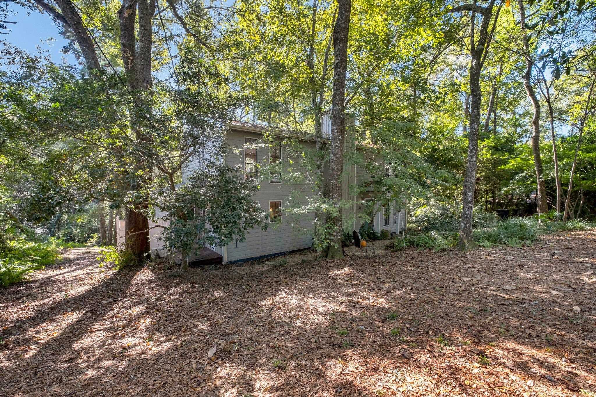 3002 Avon Circle