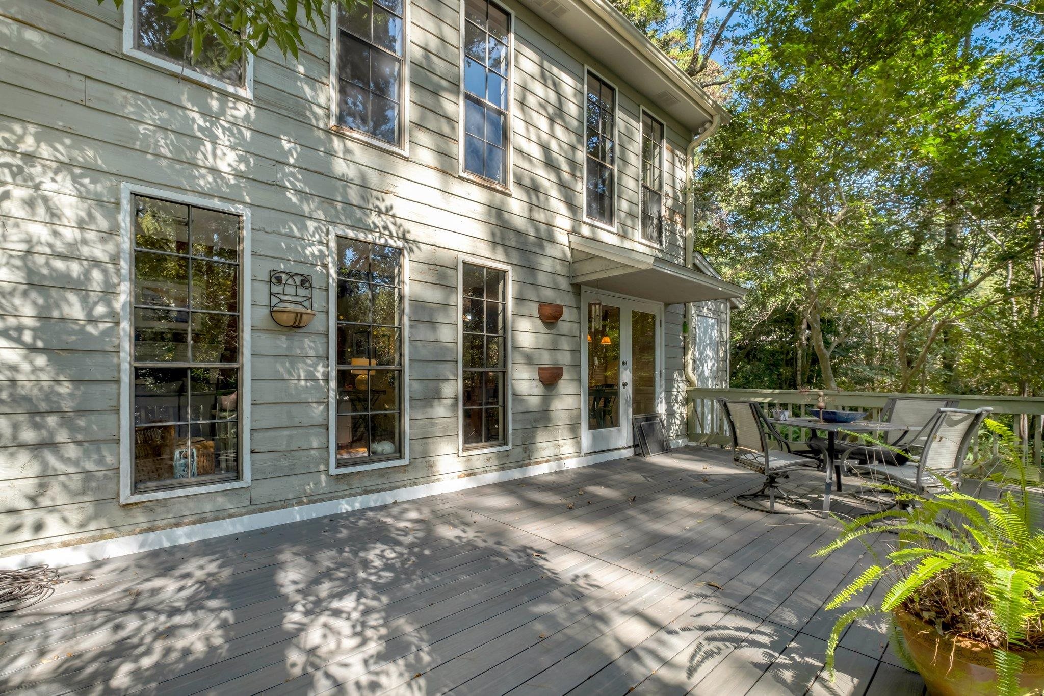3002 Avon Circle