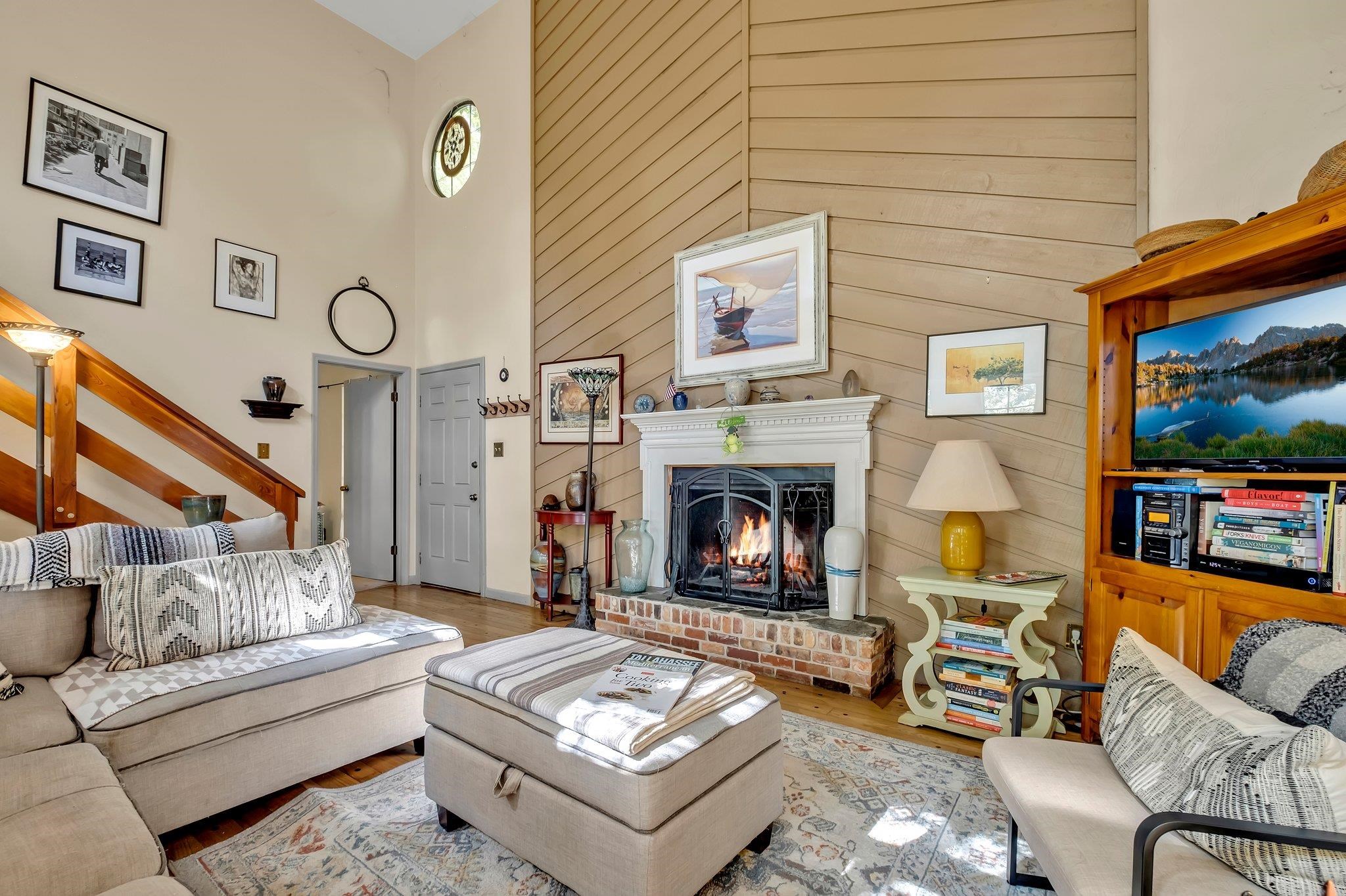 3002 Avon Circle