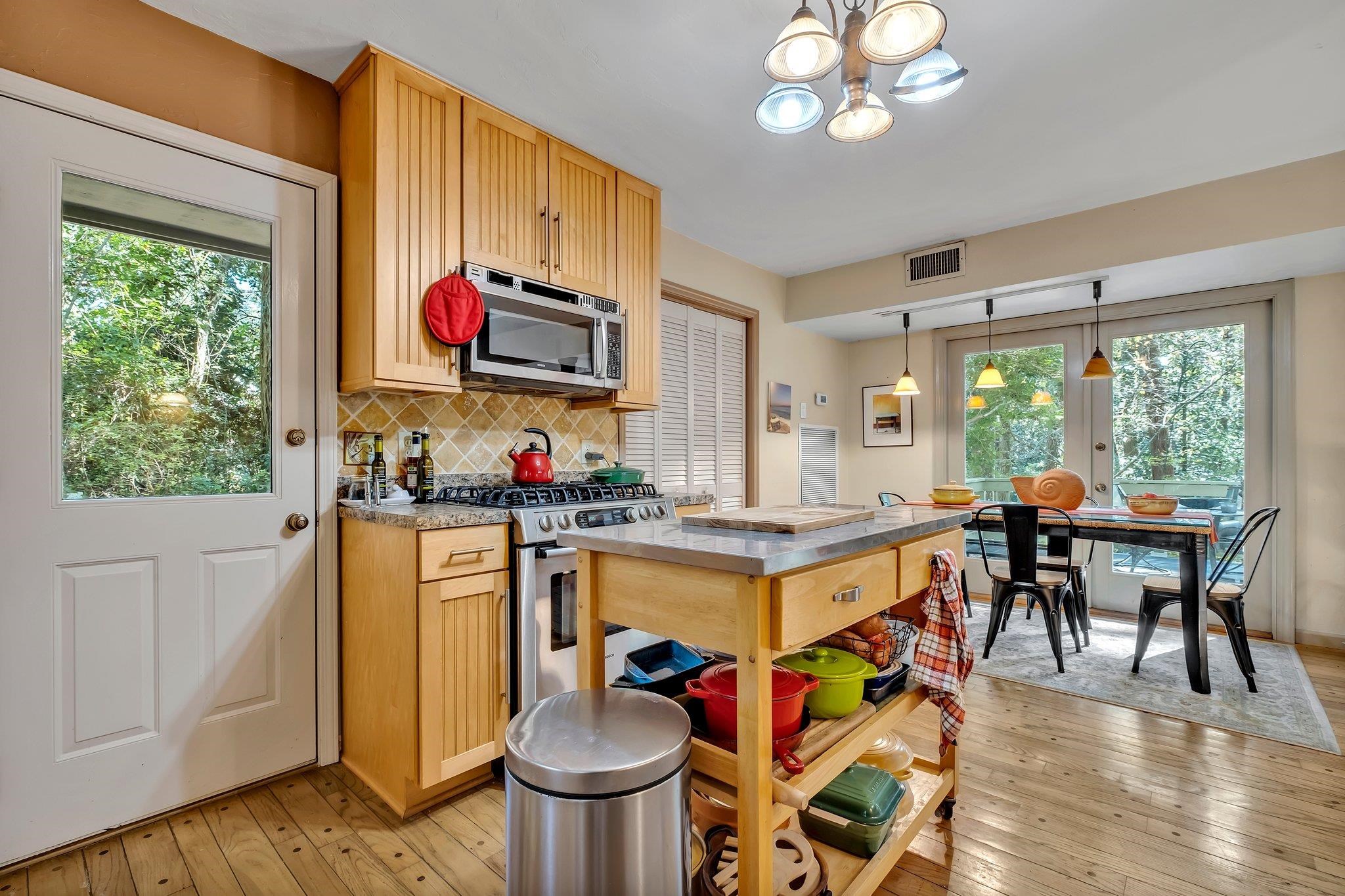 3002 Avon Circle